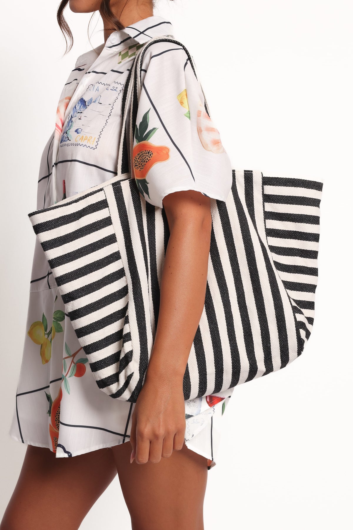 Savannah Beach Bag in Black Stripe – view 1 of 3