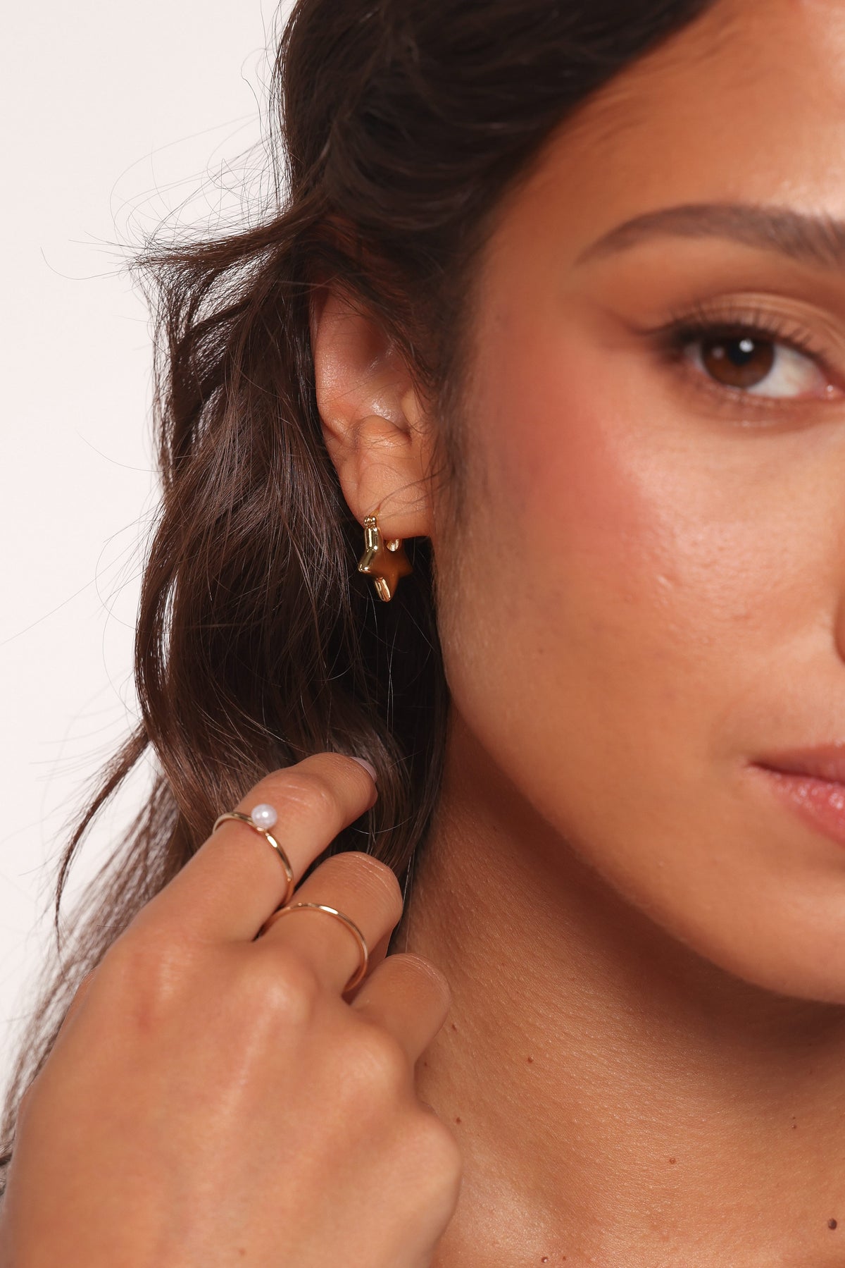 Scarlet Star Earrings in Gold