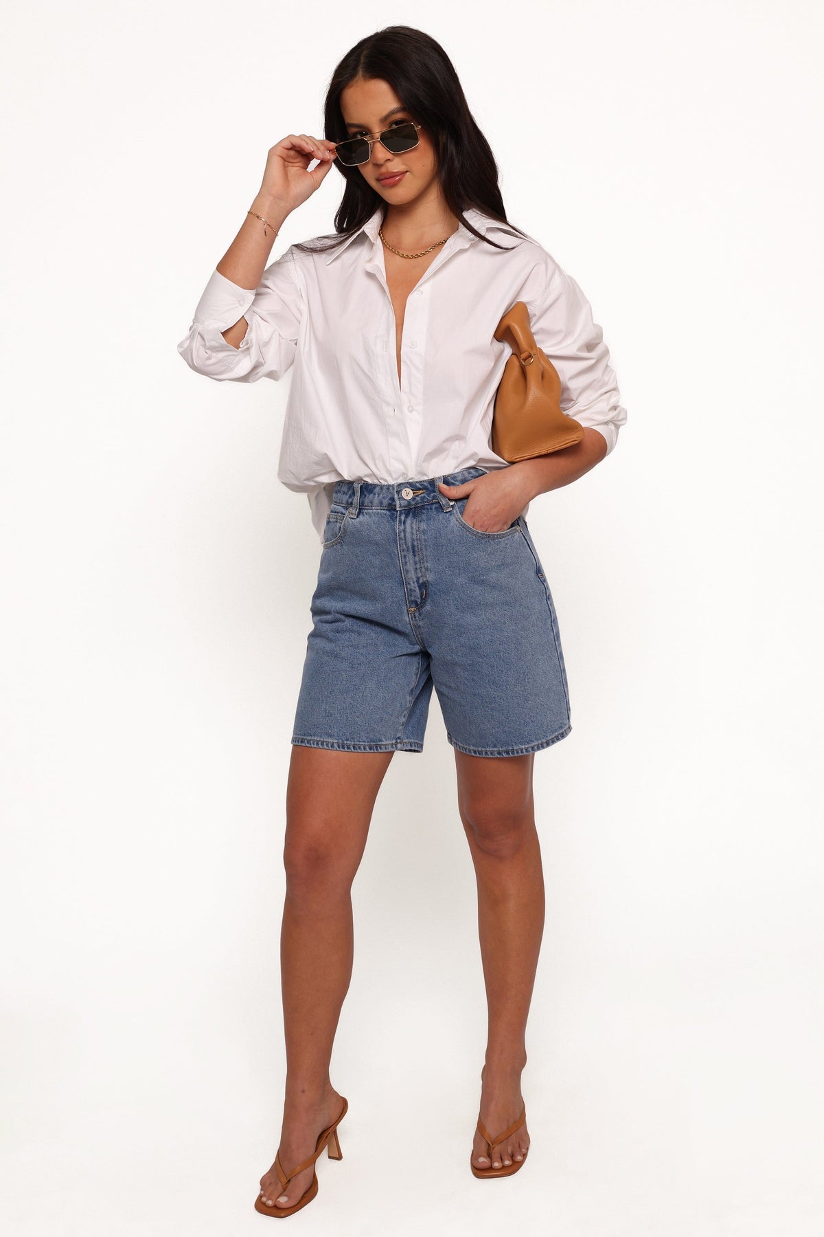 Abrand Carrie Shorts in Naomi – view 4 of 8