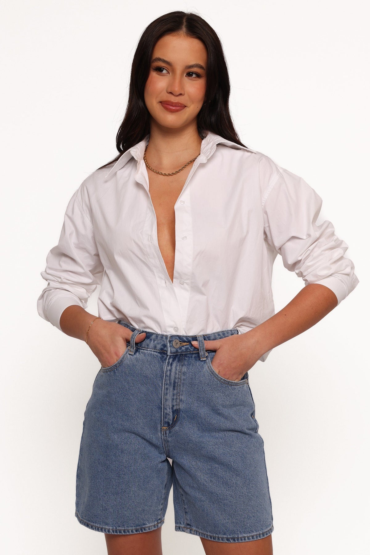 Abrand Carrie Shorts in Naomi – view 2 of 8