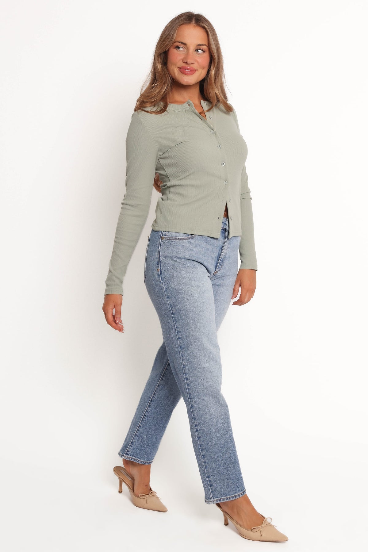 Abrand Mid Straight Jeans in Felicia – view 5 of 8