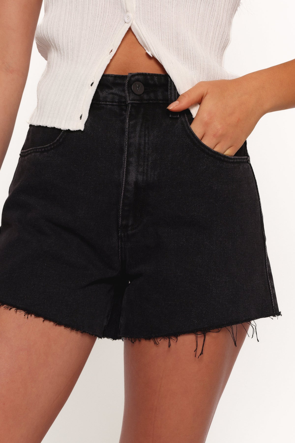 Abrand Venice Shorts in Heidi – view 1 of 9