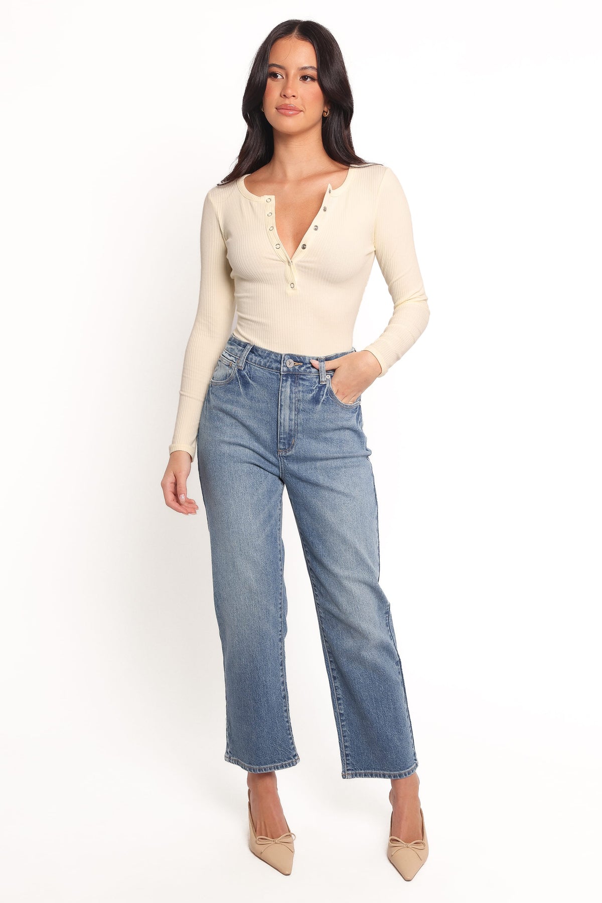 Abrand Venice Straight Jeans in Amara – view 1 of 7