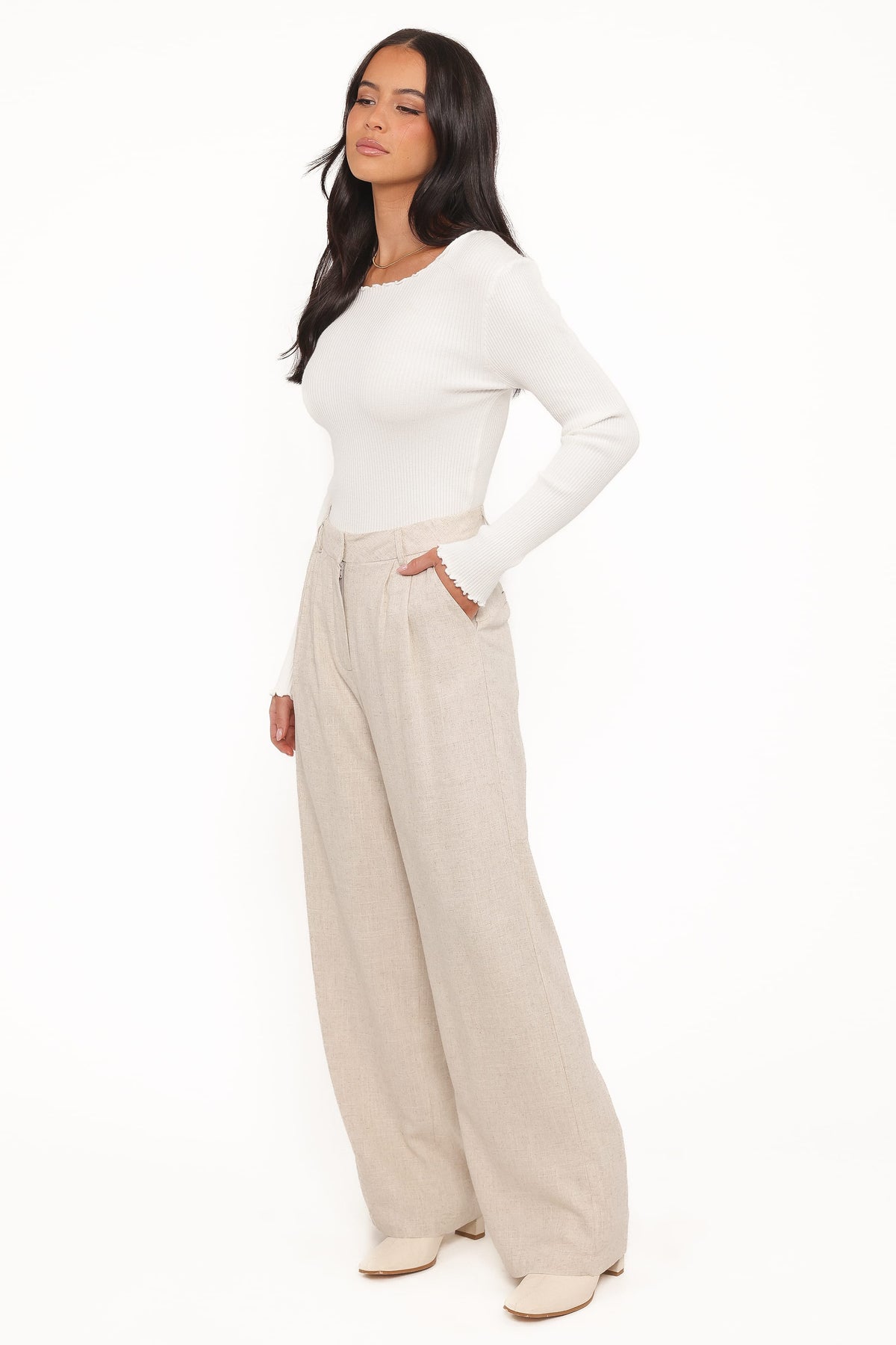 Dean Linen Pants in Beige – view 4 of 7