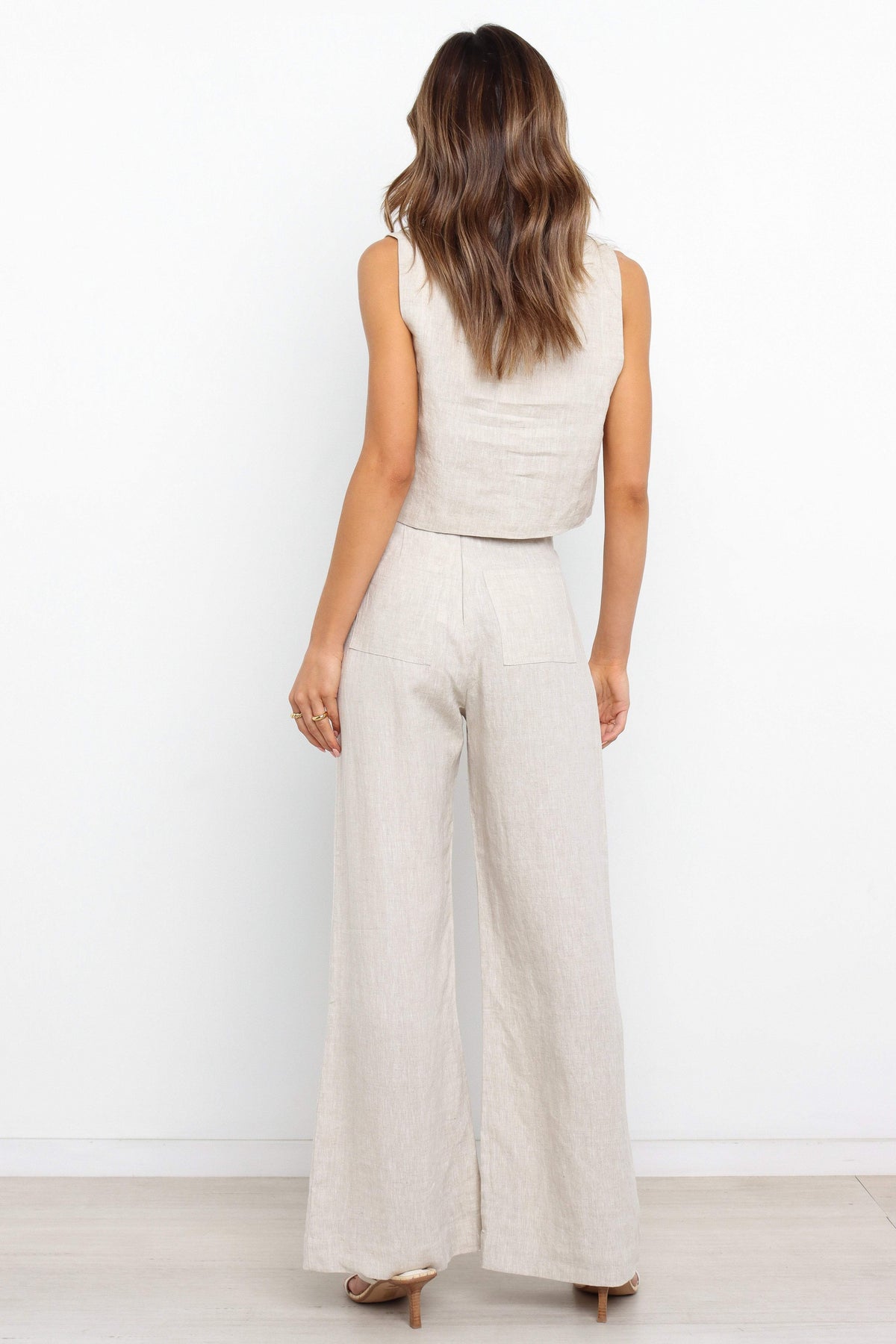 Devlin Pant in Beige – view 7 of 8