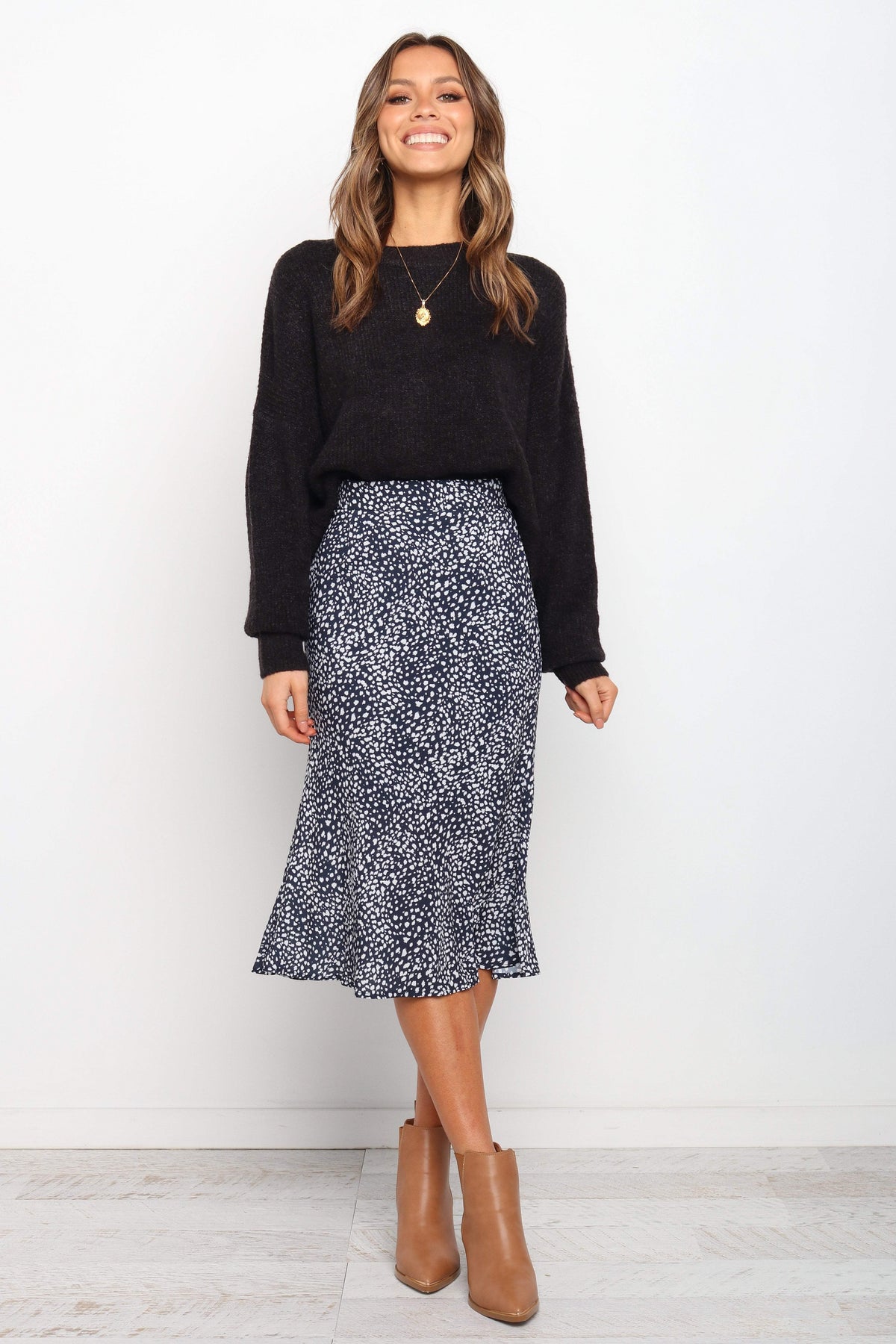 Falco Skirt in Navy – view 5 of 13