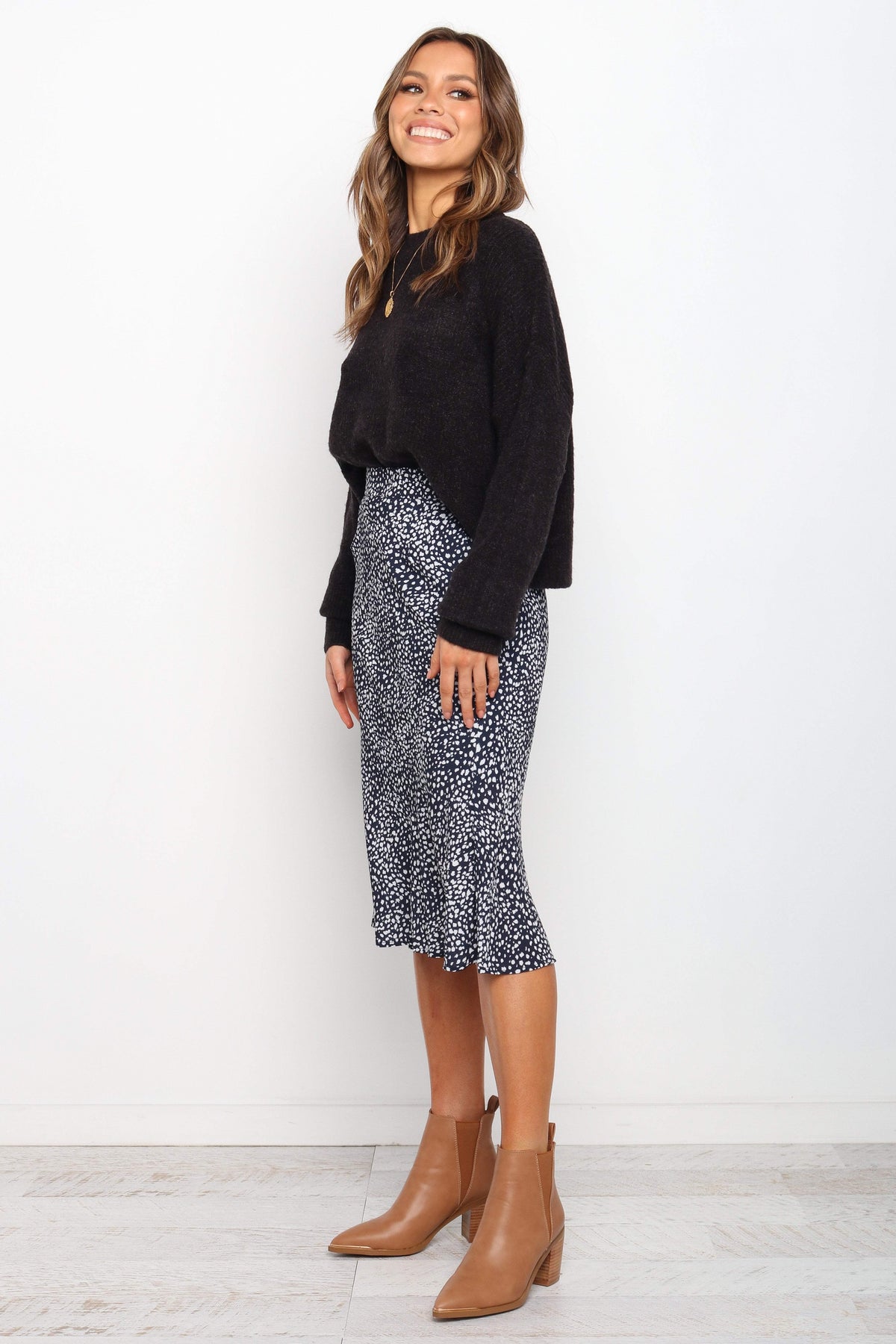 Falco Skirt in Navy – view 6 of 13