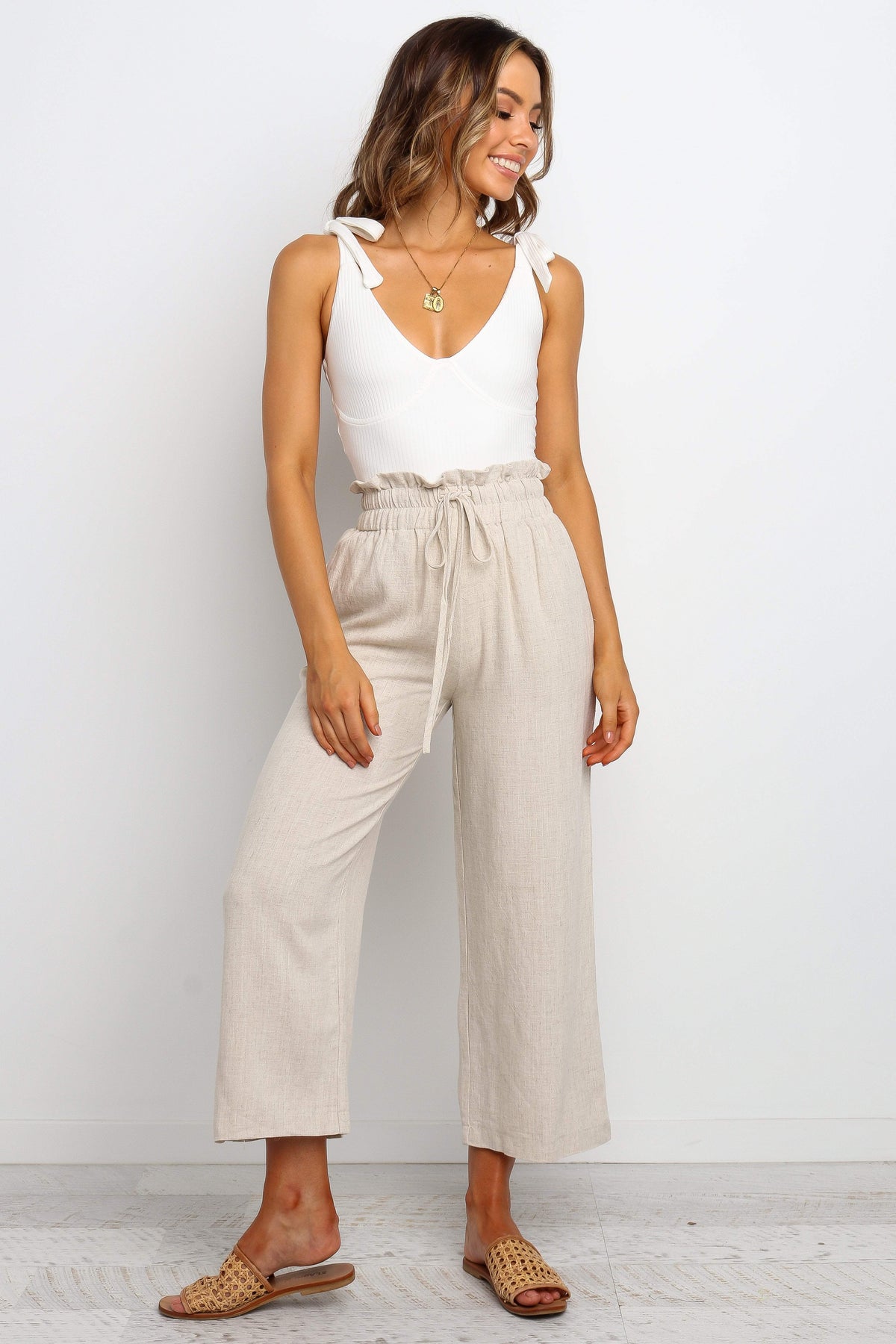 Hawthorne Pant in Beige – view 3 of 8