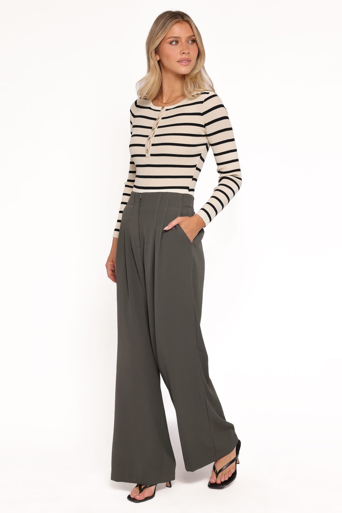 Hayden Pleated Wide Leg Pant in Dark Olive – view 3 of 5