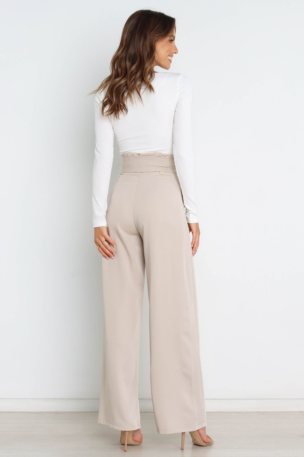 Kieran Pants in Beige – view 6 of 8