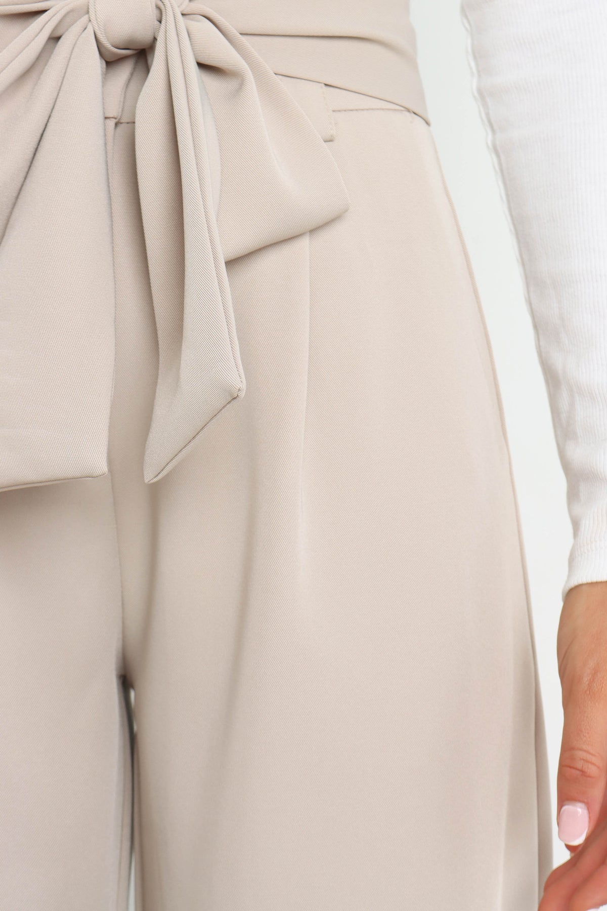 Kieran Pants in Beige – view 8 of 8
