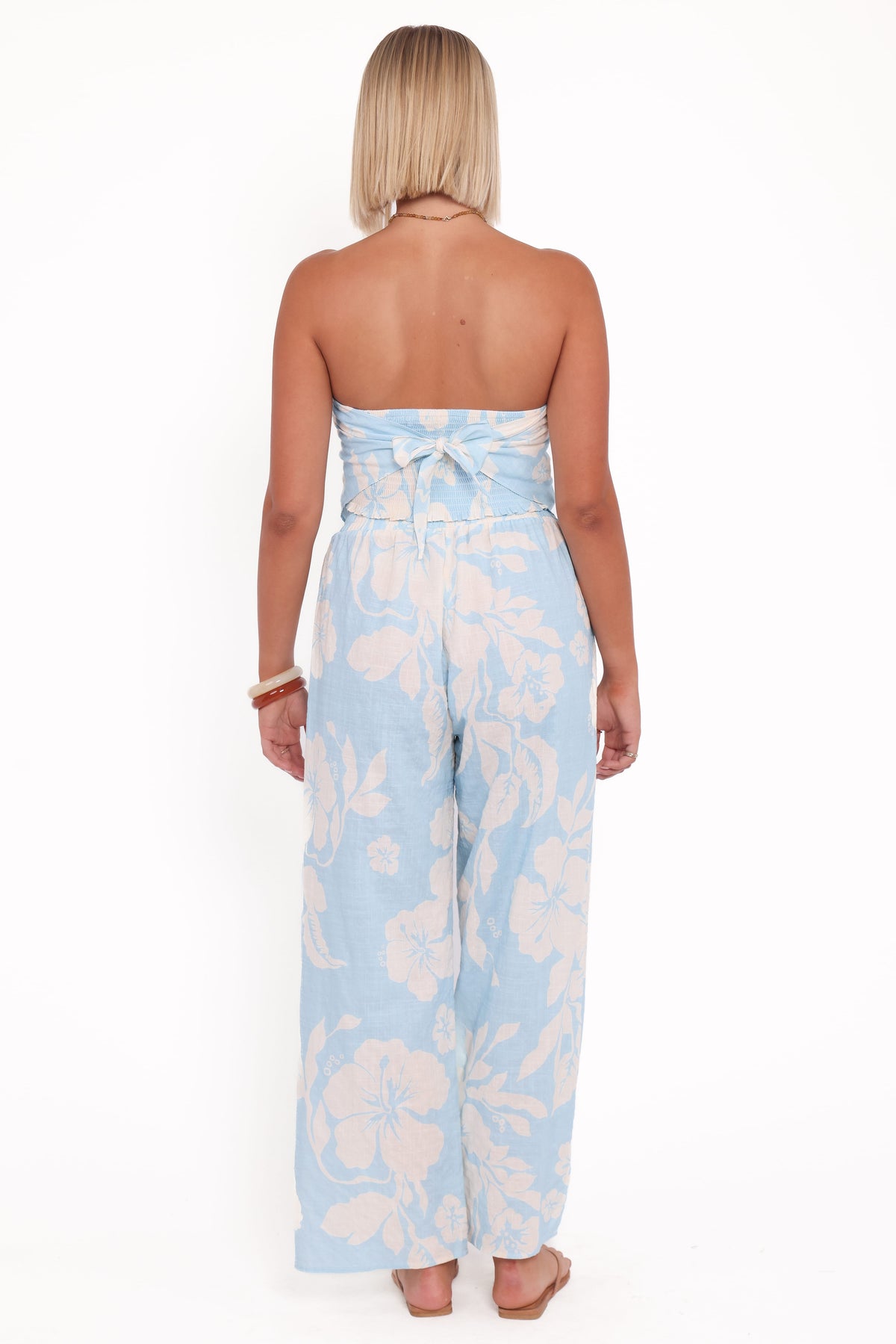 Lourdes Wide Leg Pant in Blue Hibiscus – view 4 of 5