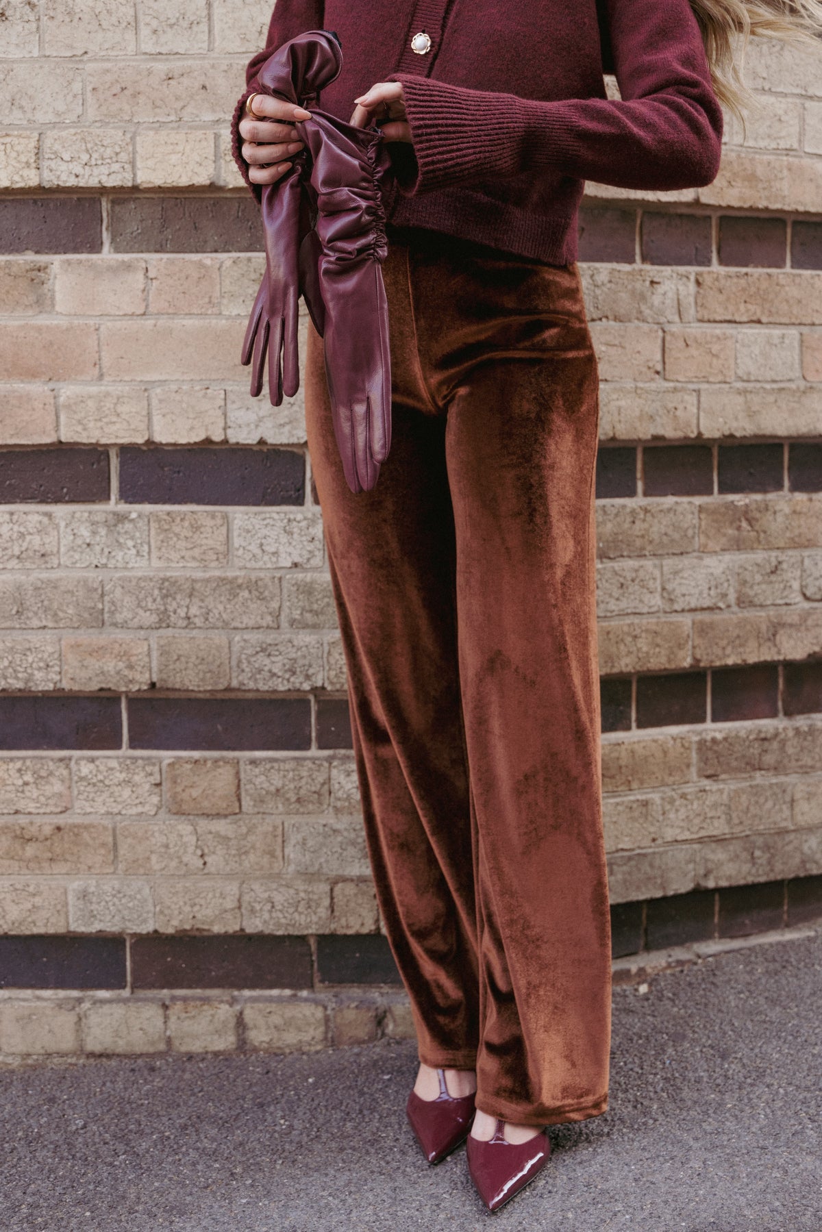 Riley Stretch Velvet Pant in Chocolate – view 7 of 7