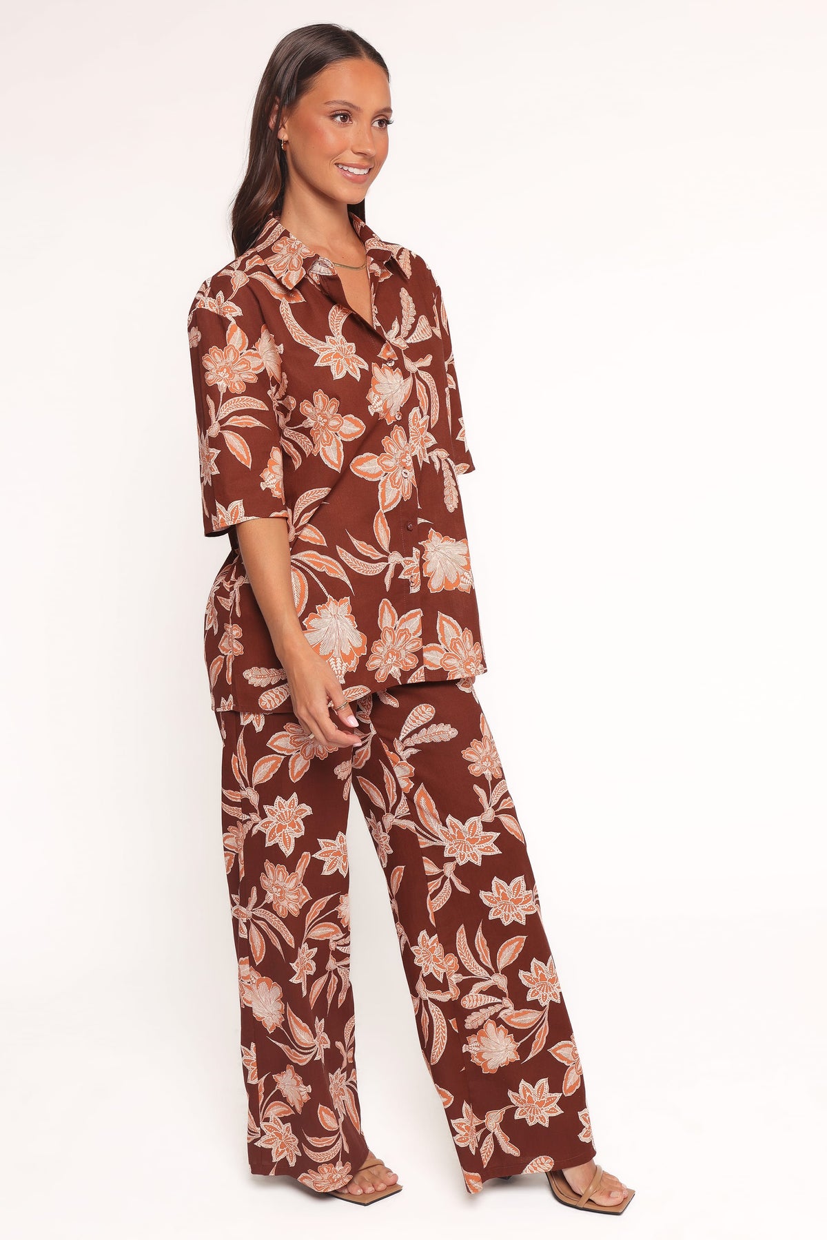 Samira Wide Leg Pant in Orange Floral – view 3 of 6