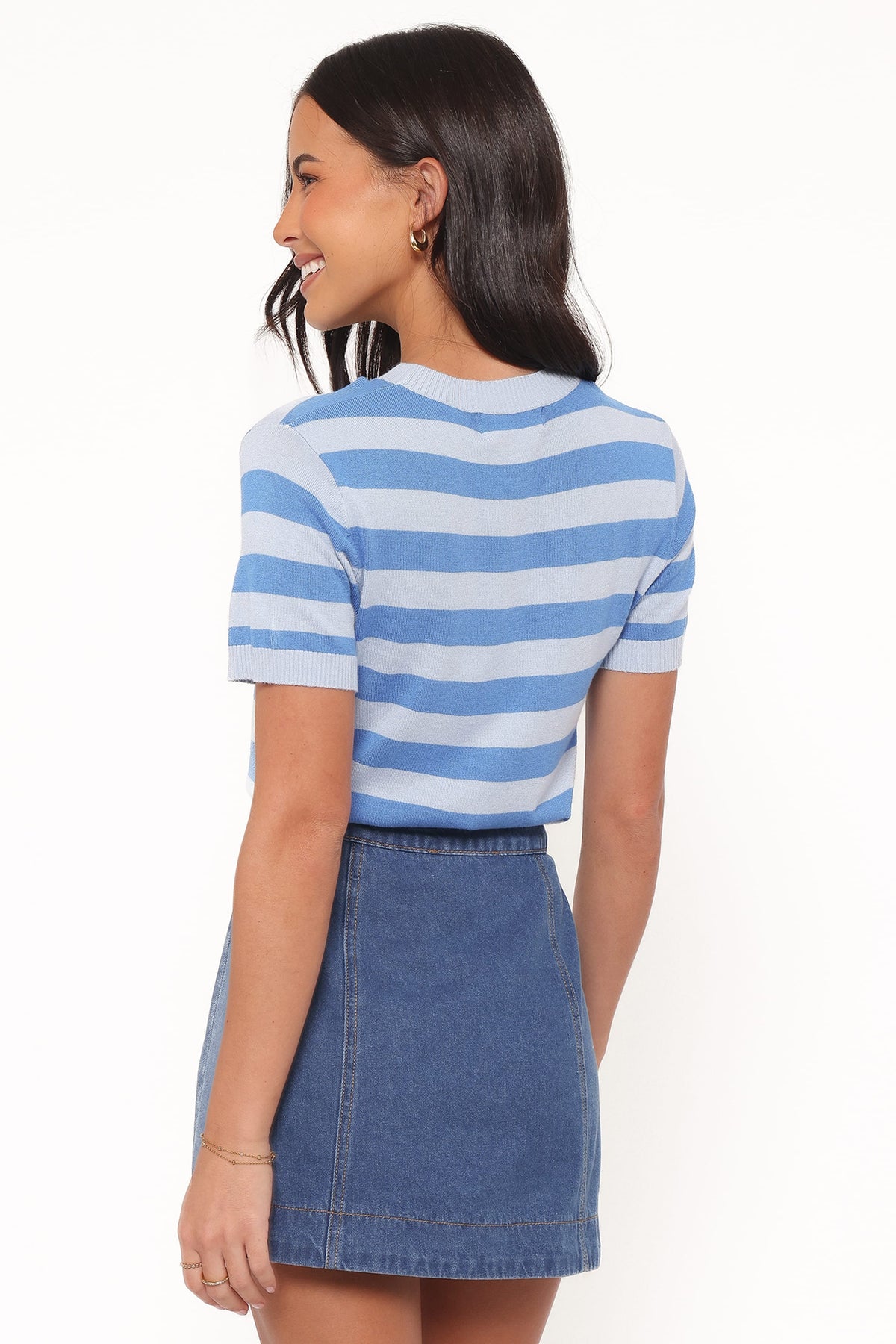 Sara Button Front Denim Mini Skirt in Dark Wash – view 5 of 8