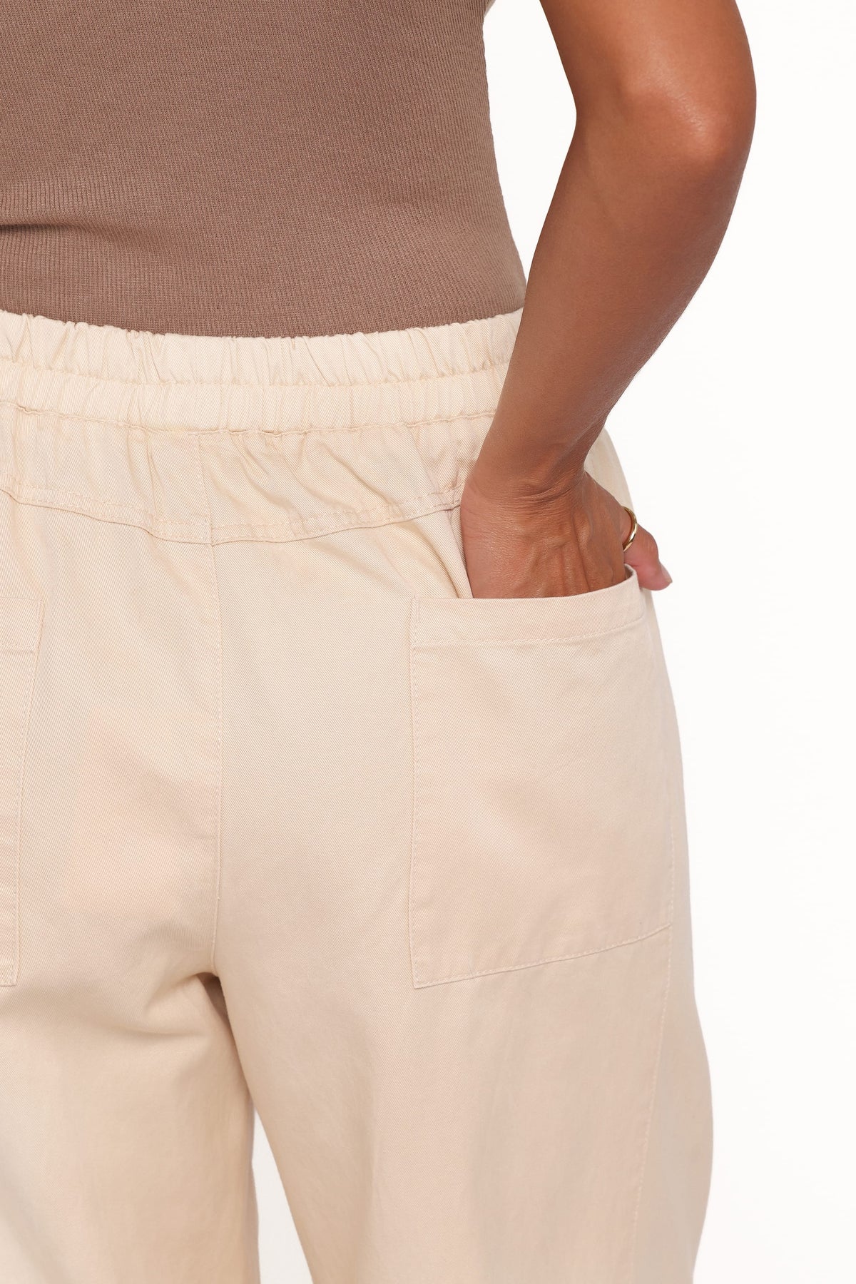 Sasha Barrel Jean in Ecru – view 7 of 9