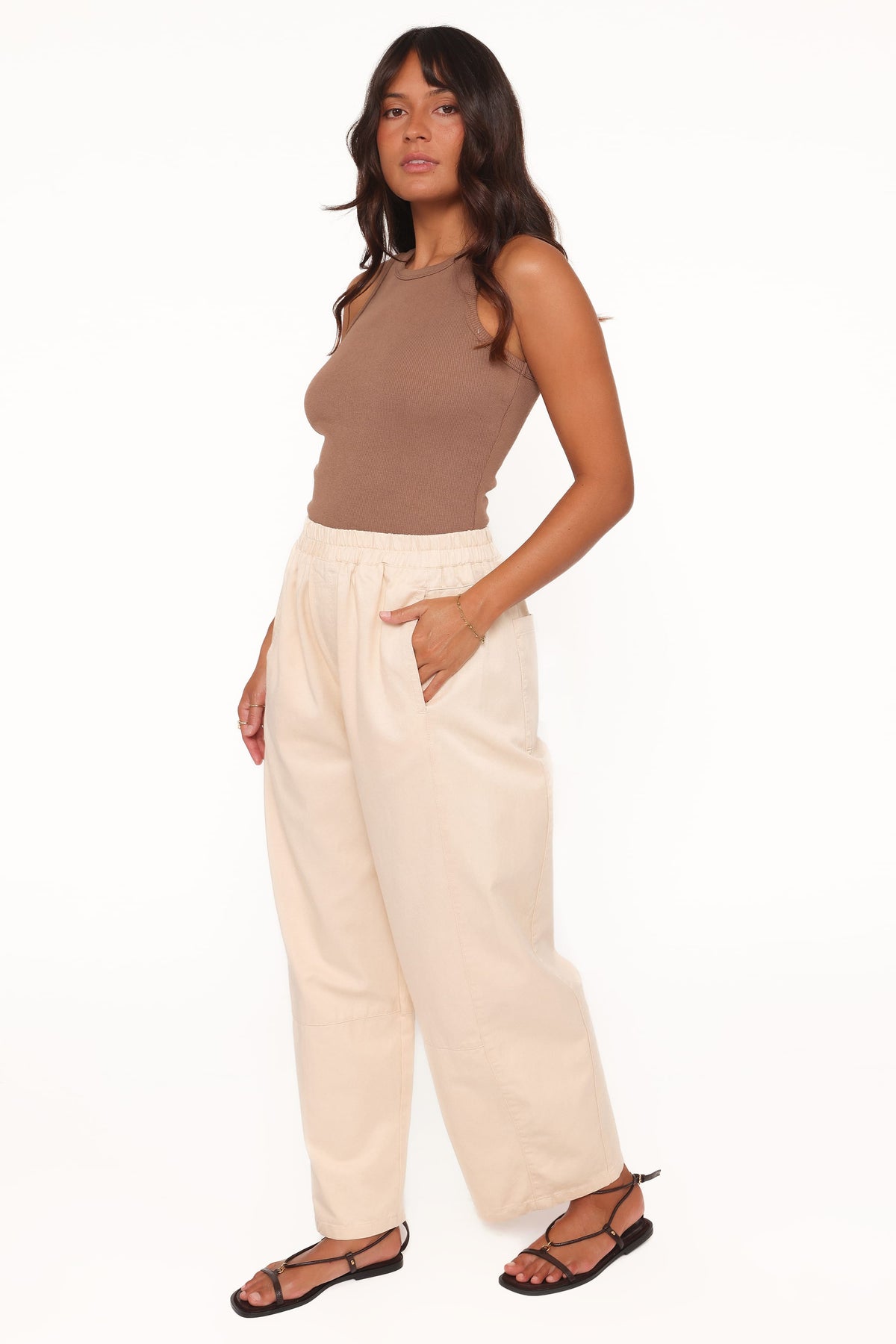 Sasha Barrel Jean in Ecru – view 4 of 9