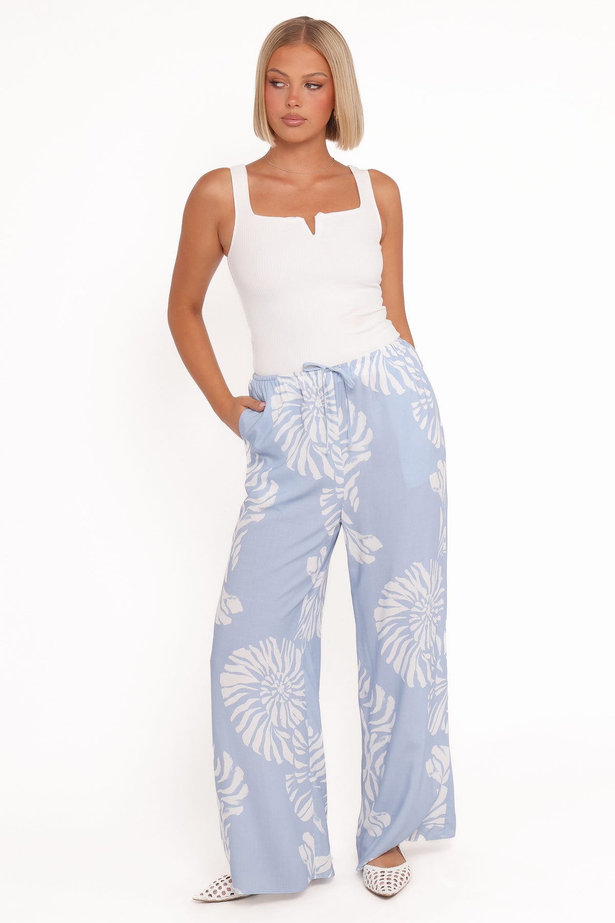Sui Pants in Shell Print – view 2 of 7
