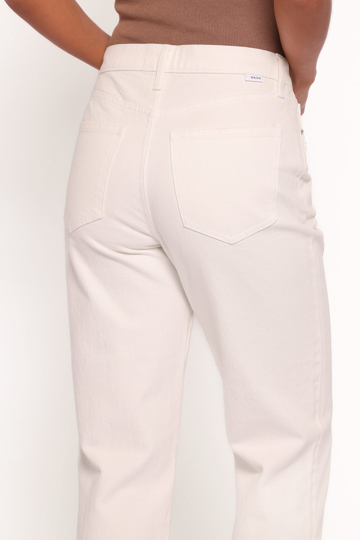 Sundaze Straight Leg Jean in Swan – view 5 of 6