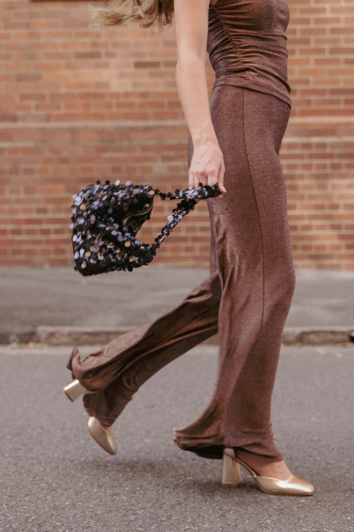 Sydney Wide Leg Pant in Bronze – view 7 of 7