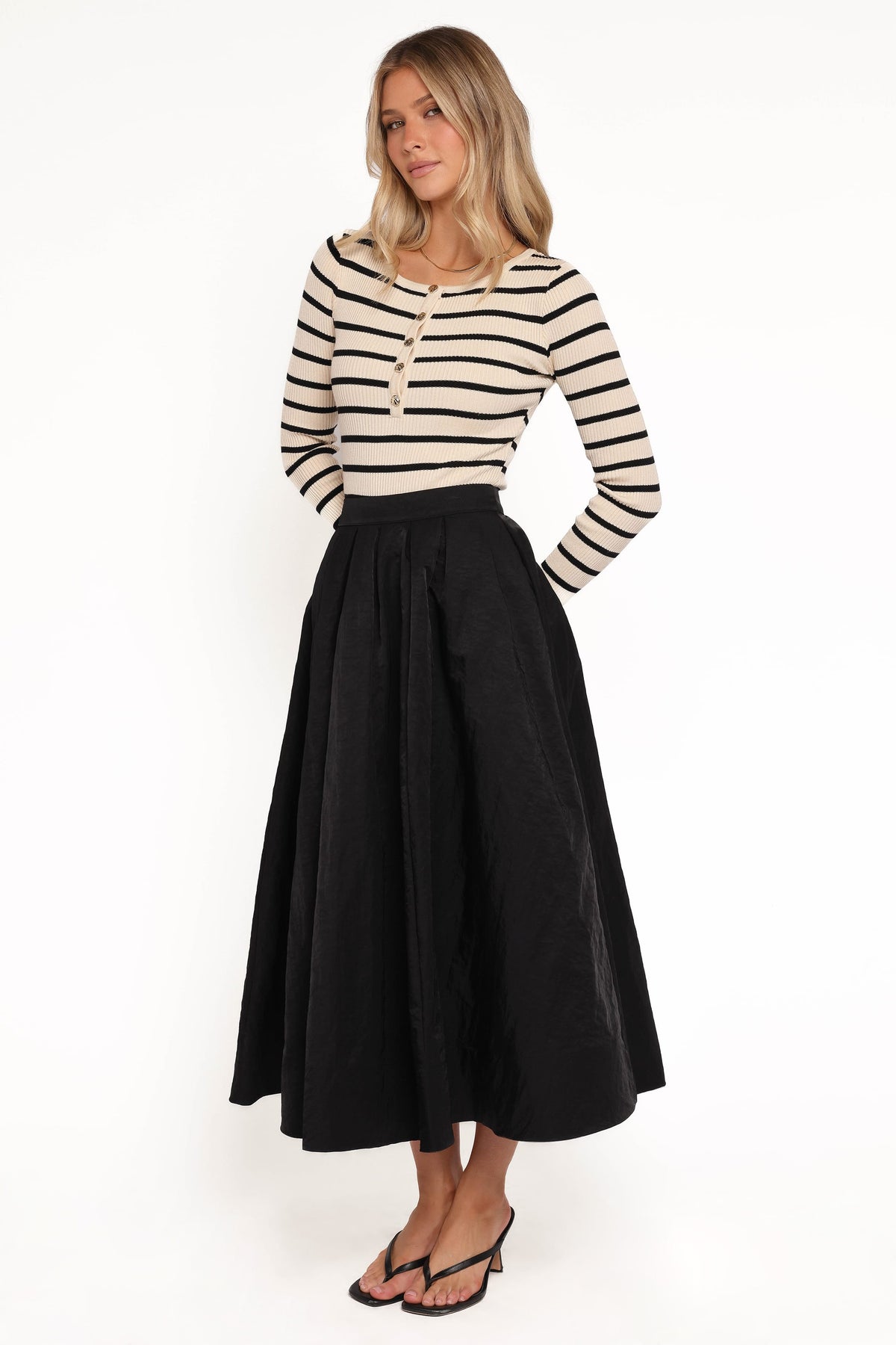 Yuki Circle Skirt in Black – view 4 of 6