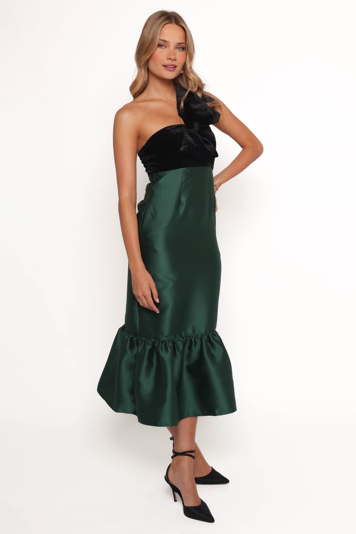 Amelie Bow Front One Shoulder Midi Dress in Black/Emerald – view 5 of 7