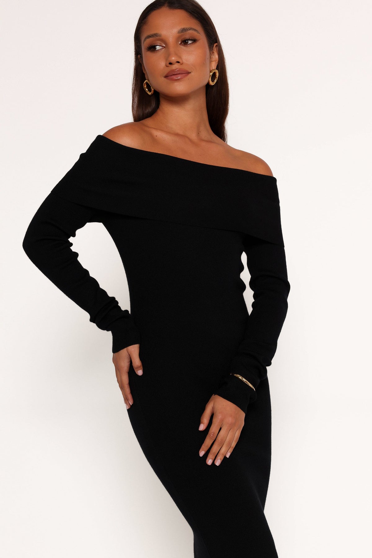 Archie Off the Shoulder Midi Dress in Black – view 5 of 7