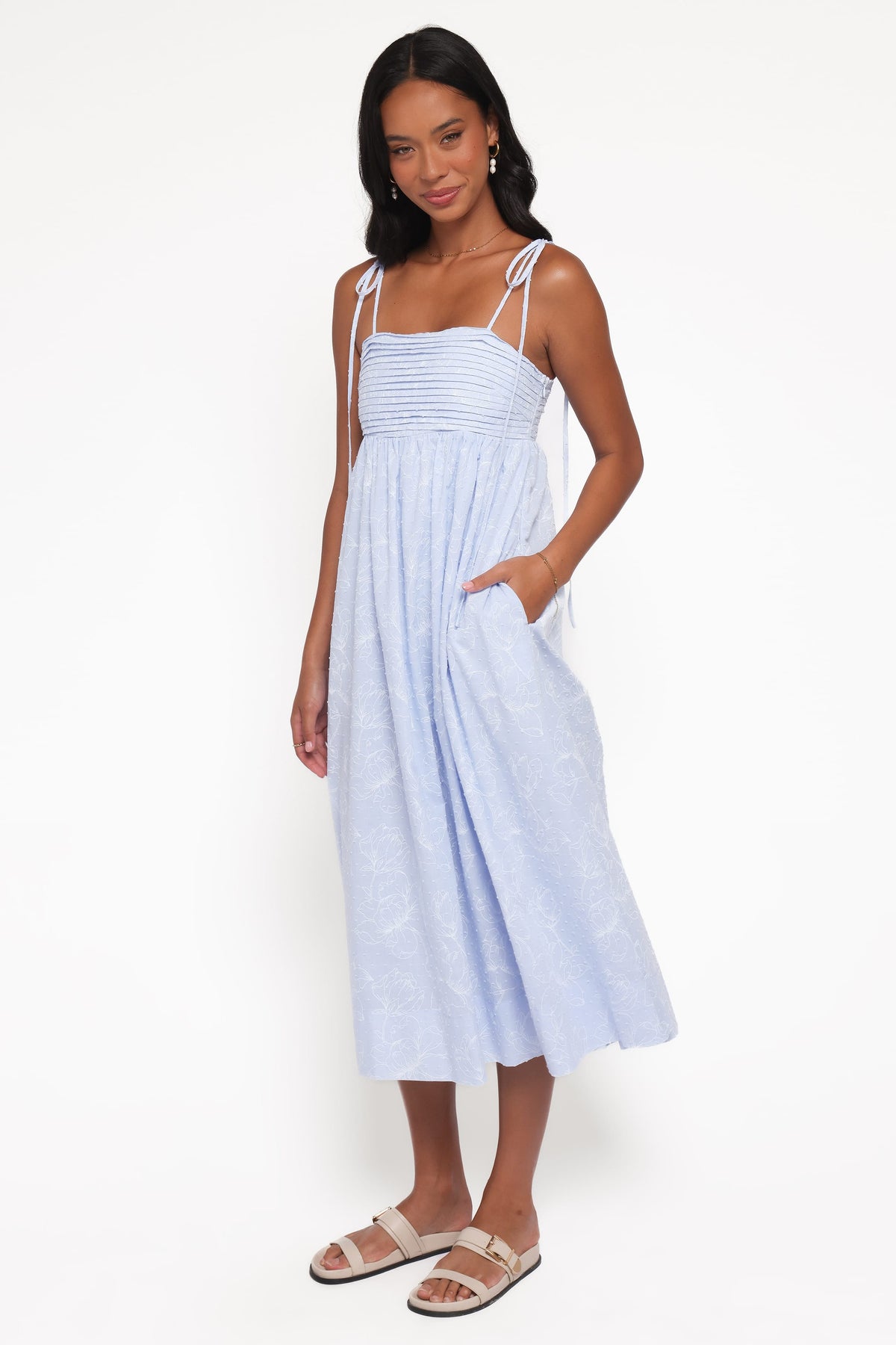 Ashtyn Maxi Dress in Cornflower Blue – view 3 of 7