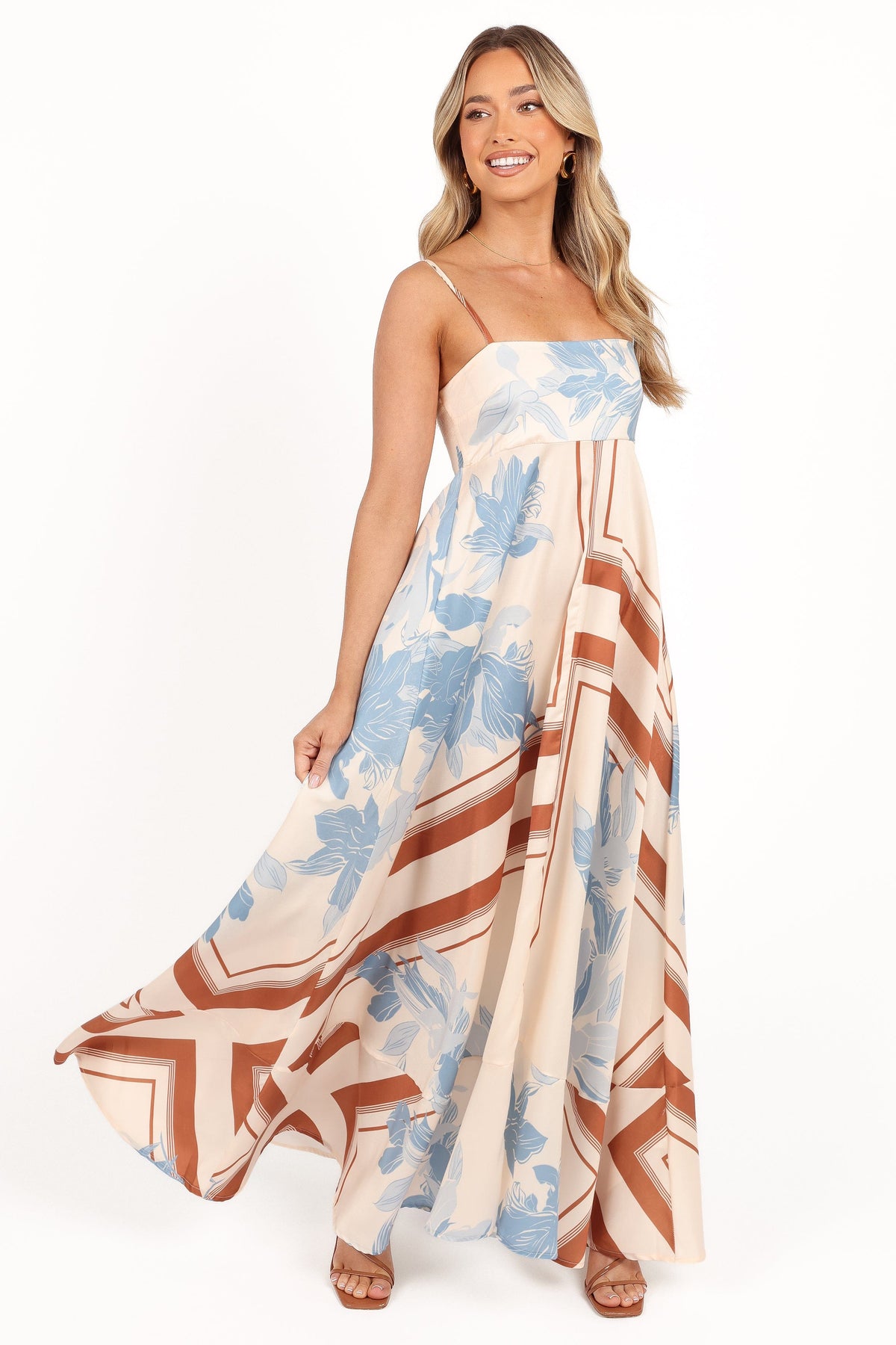 Elanor Maxi Dress in Pale Blue Print – view 4 of 8