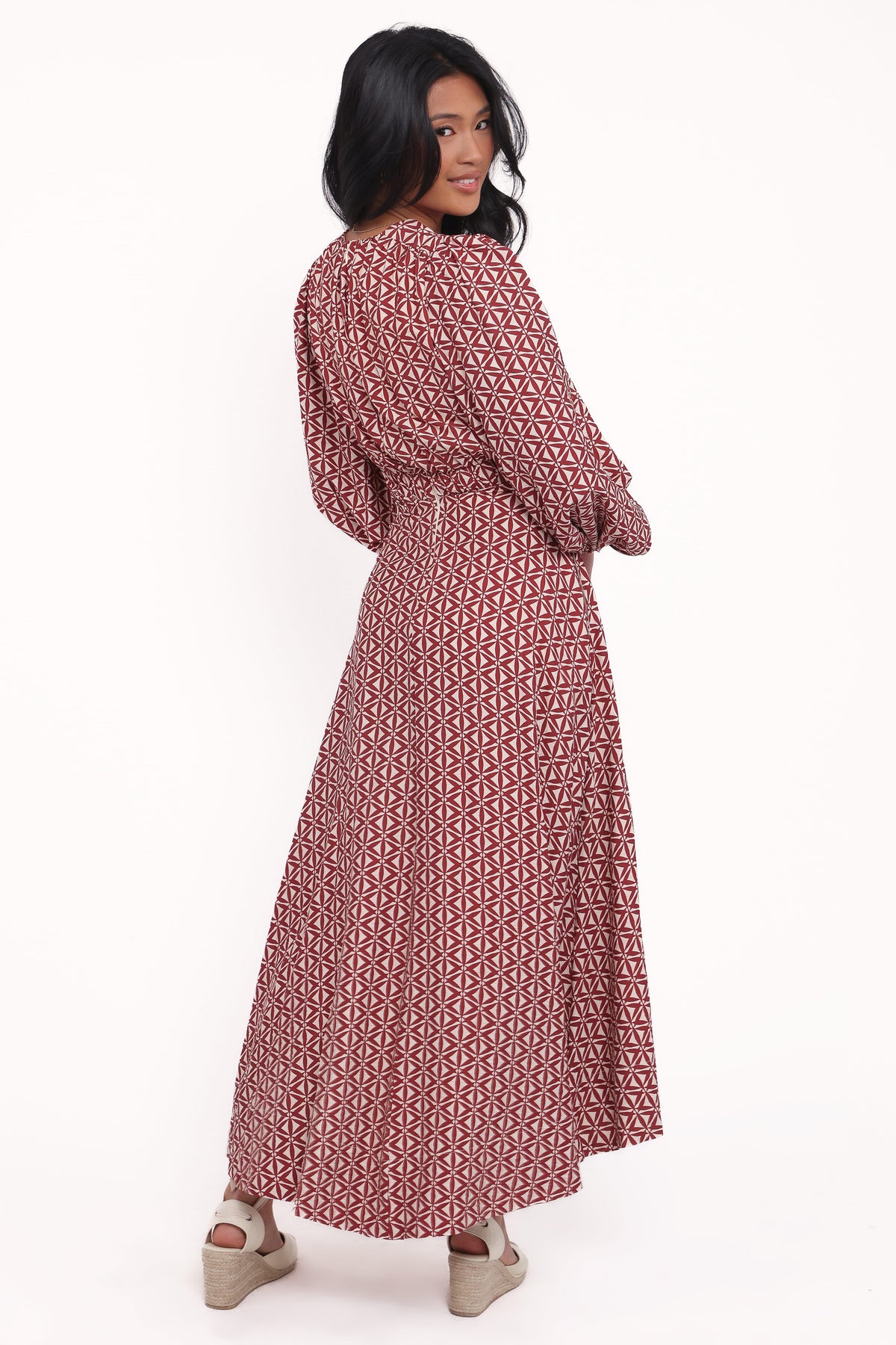 Ginnee Puff Sleeve Cutout Midi Dress in Brown Geo – view 5 of 6