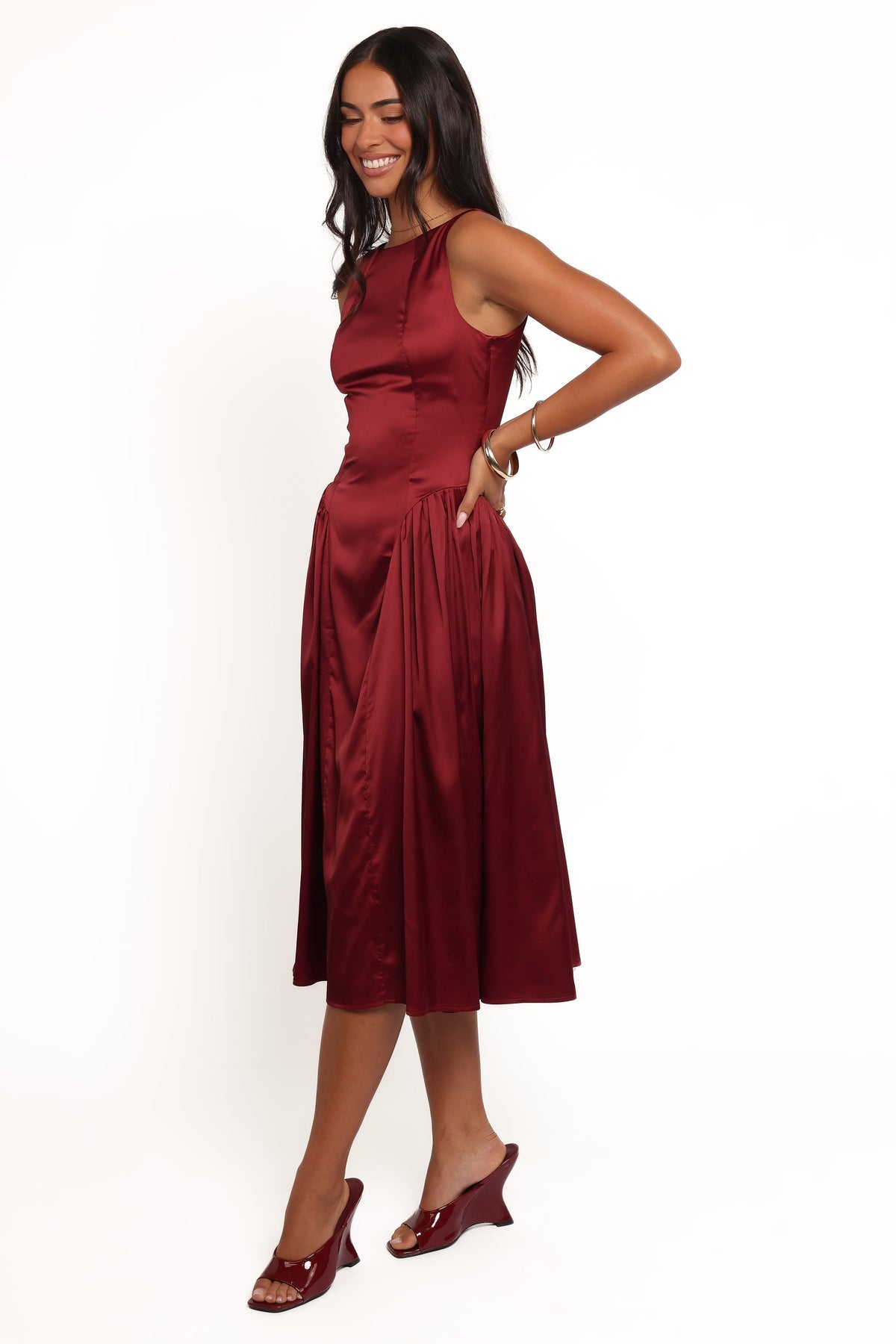 Katelyn Midi Dress in Burgundy – view 3 of 6
