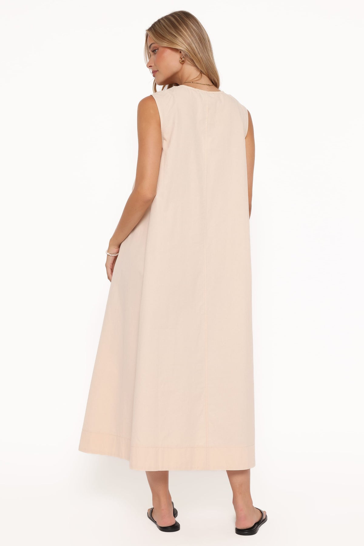 Laurita Maxi Dress in Oatmeal – view 5 of 8