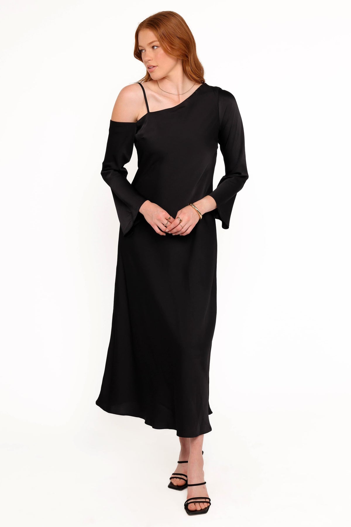 Lindra Maxi Dress in Black – view 5 of 6