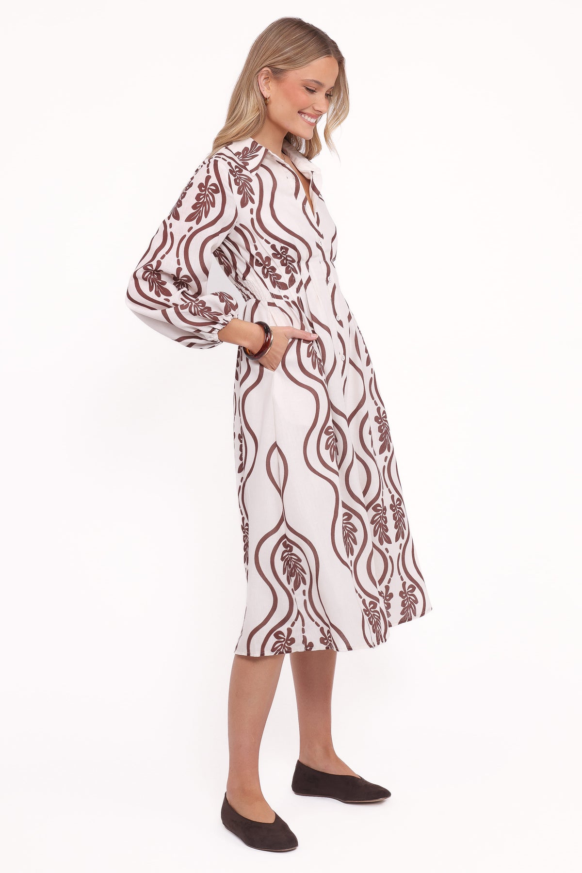 Lira Long Sleeve Midi Dress in Brown Print – view 3 of 5