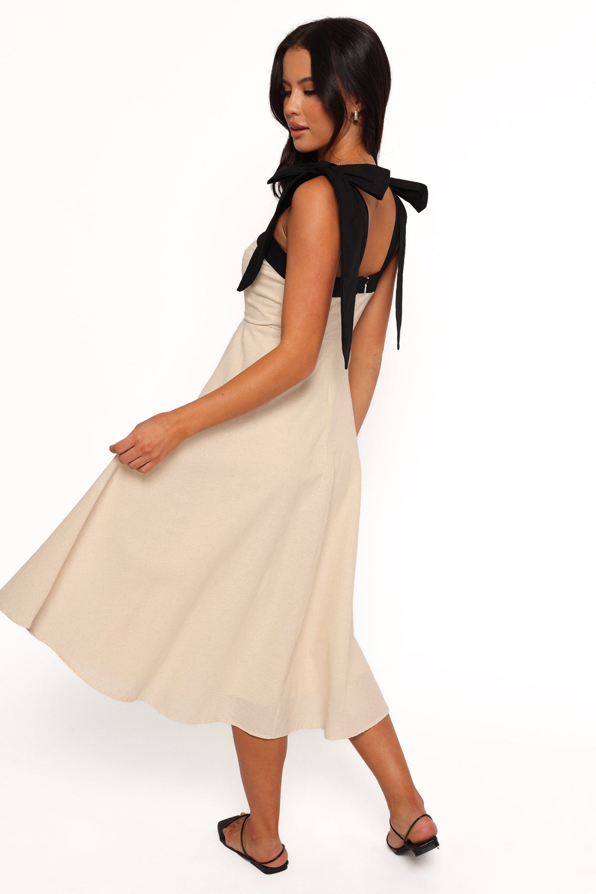 Olinda Midi Dress in Oatmeal Black – view 4 of 8