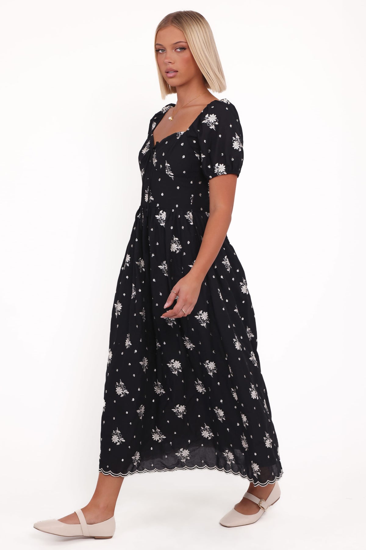 Rosemarie Midi Dress in Black Floral – view 3 of 5