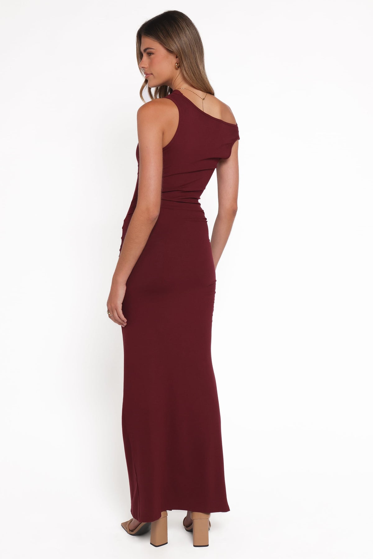 Sandara Off Shoulder Maxi Dress in Burgundy – view 3 of 5