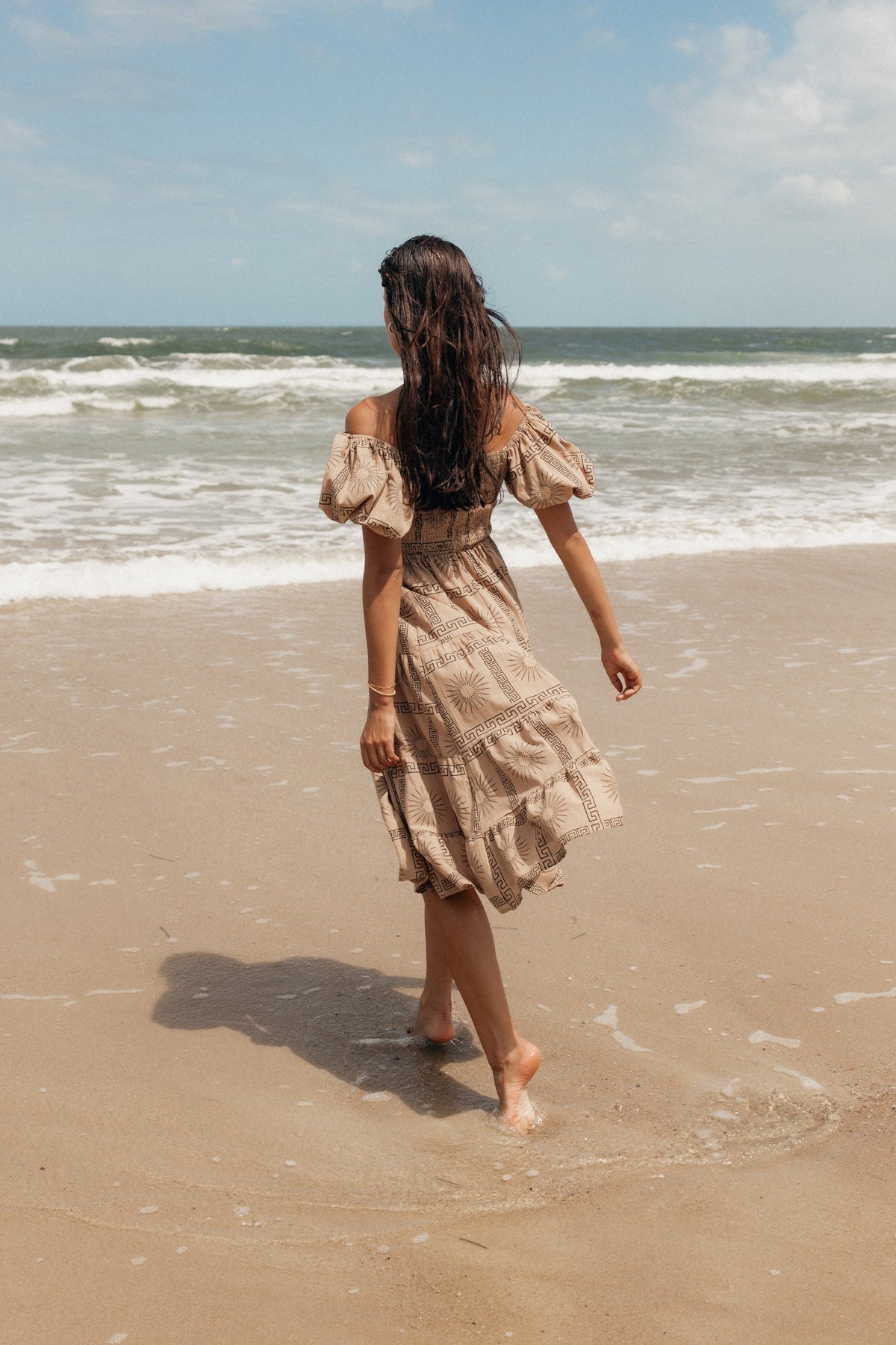 Soliel Puff Sleeve Midi Dress in Tan Black – view 9 of 10
