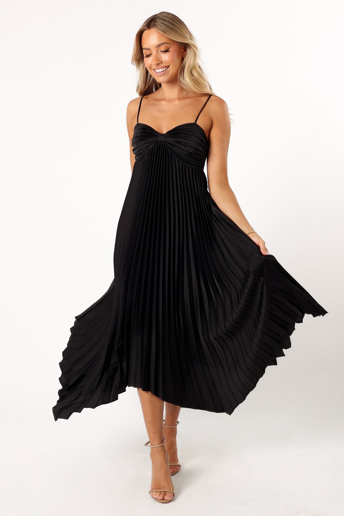 Vikki Dress in Black – view 4 of 10