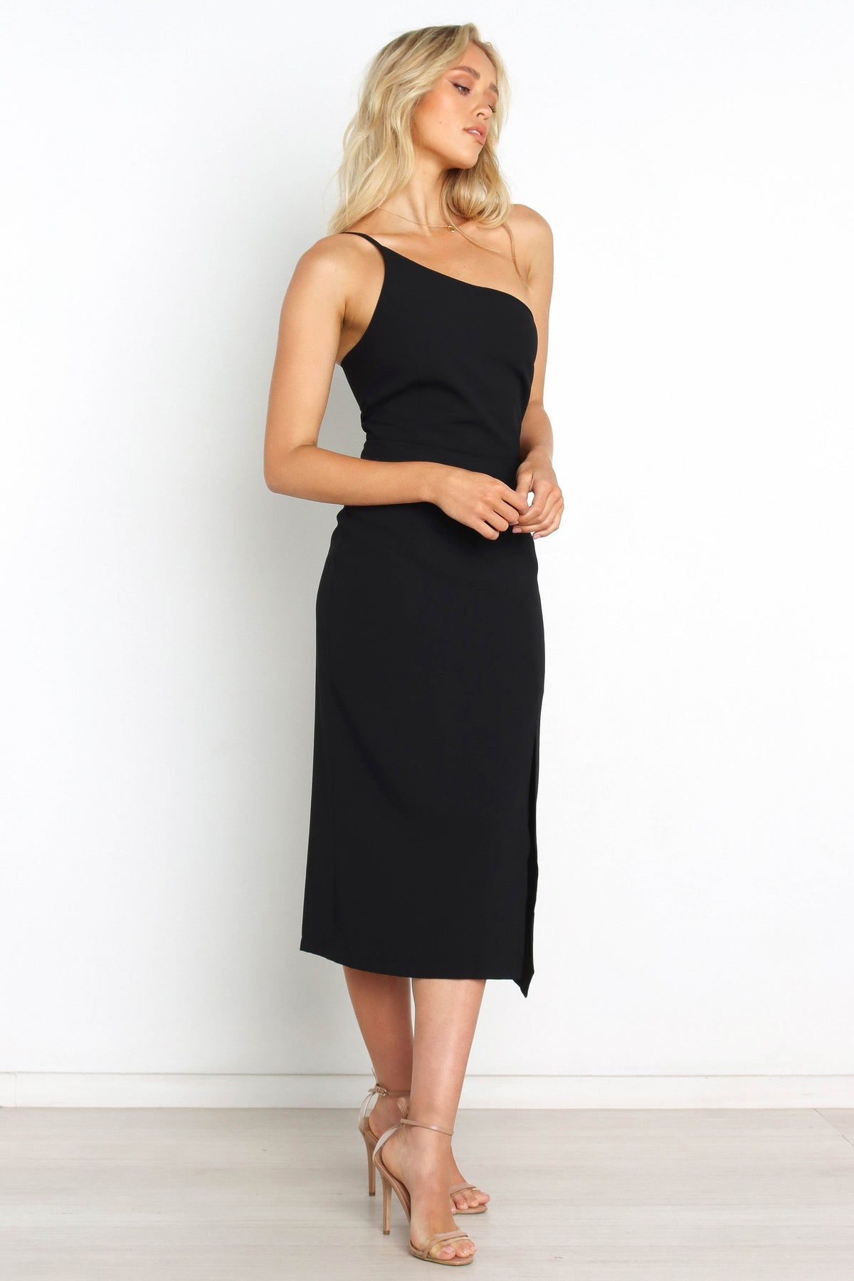 Xiomar Dress in Black – view 5 of 6