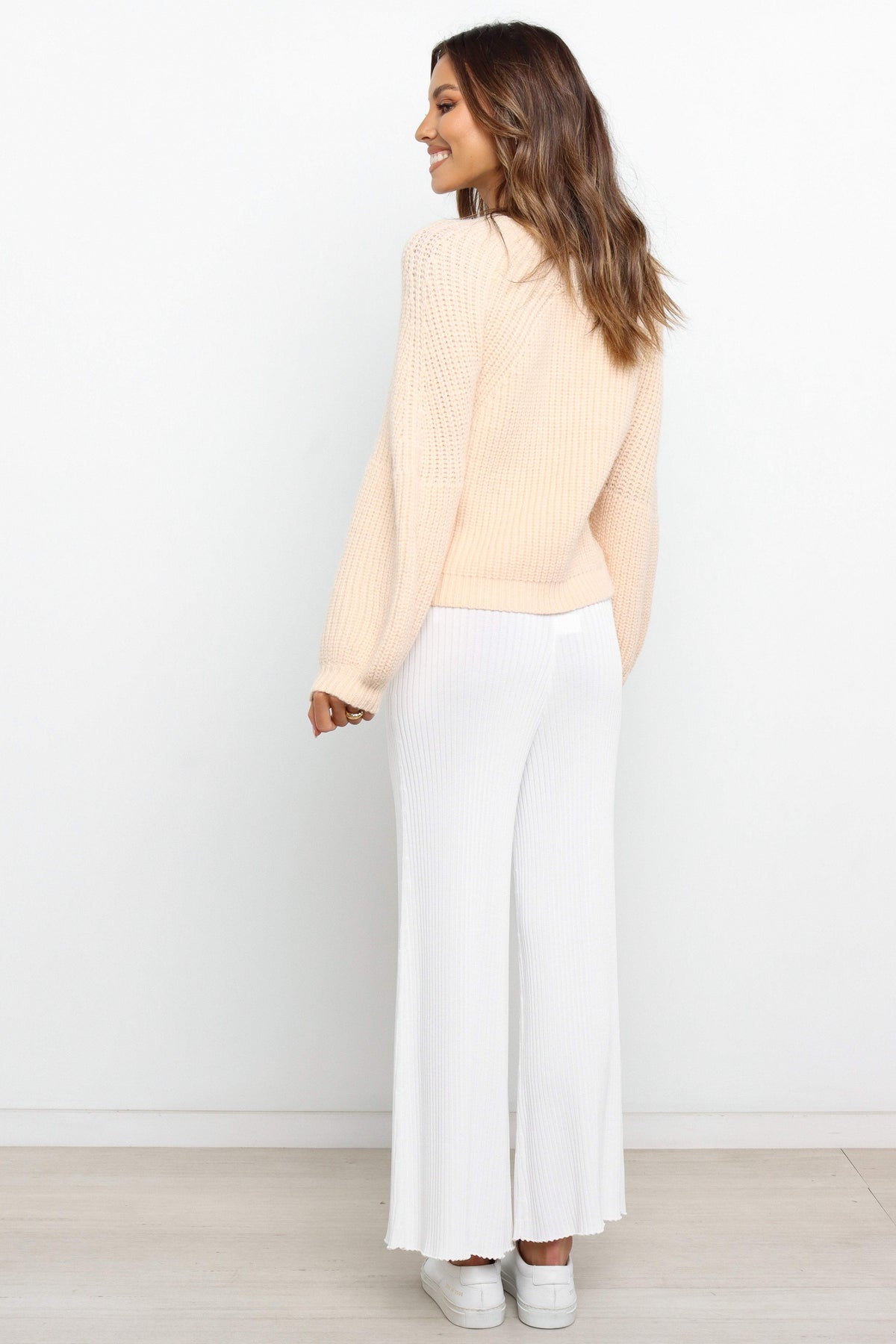 London Knit Sweater in Beige – view 3 of 11