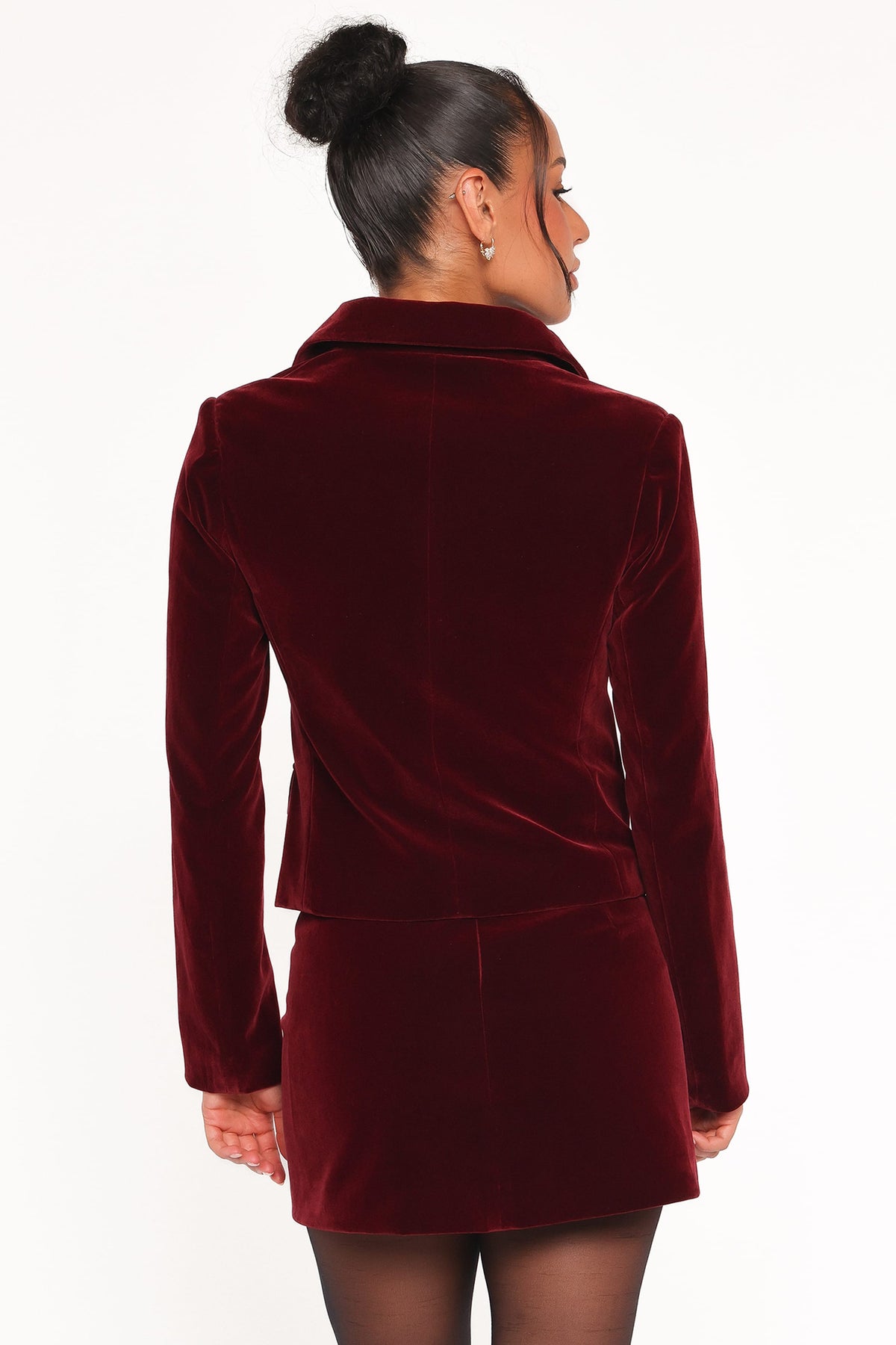 Lainey Velvet Cropped Jacket in Burgundy – view 4 of 6