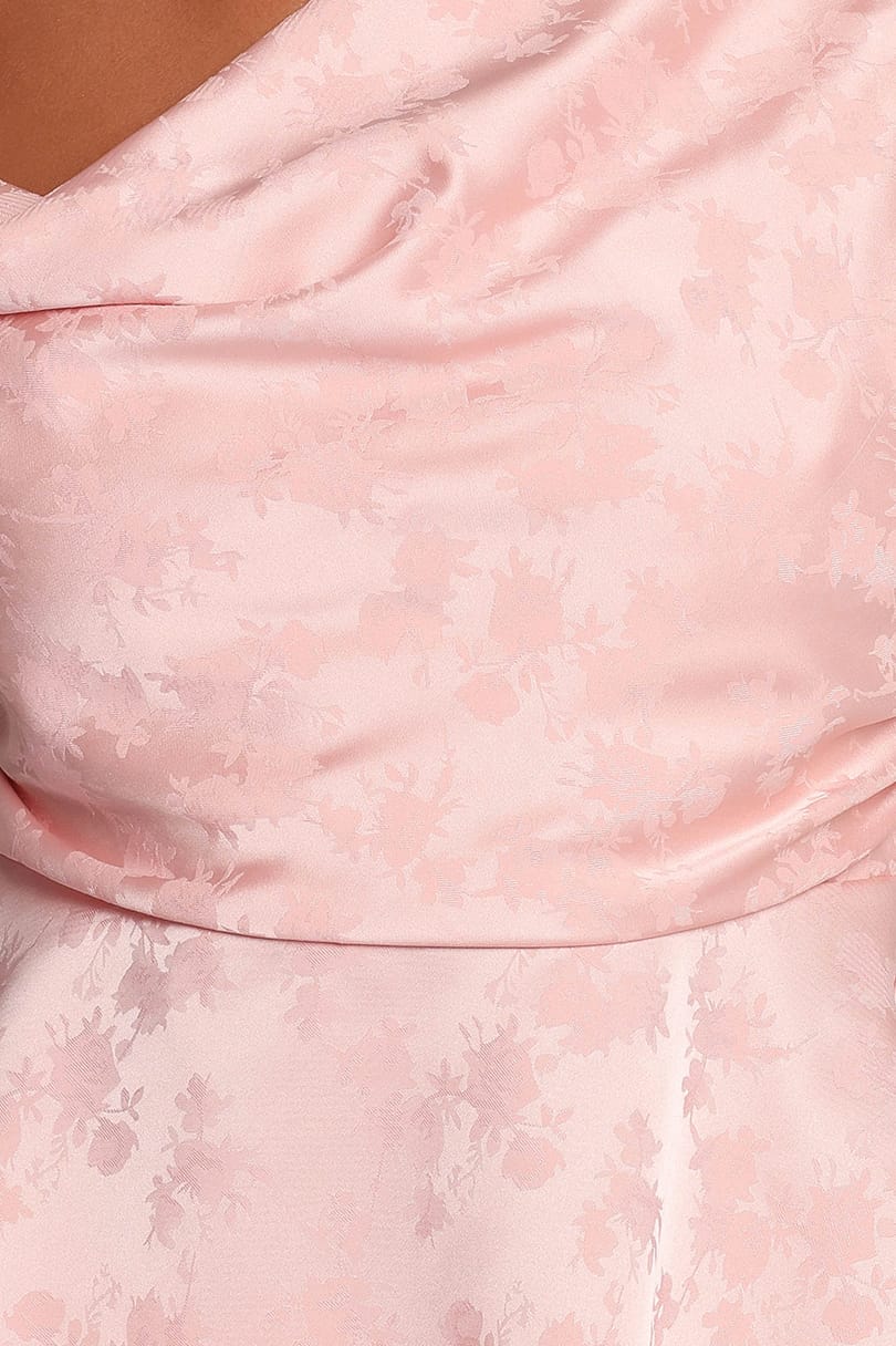 Alysa Skirt Set in Blush – view 8 of 9