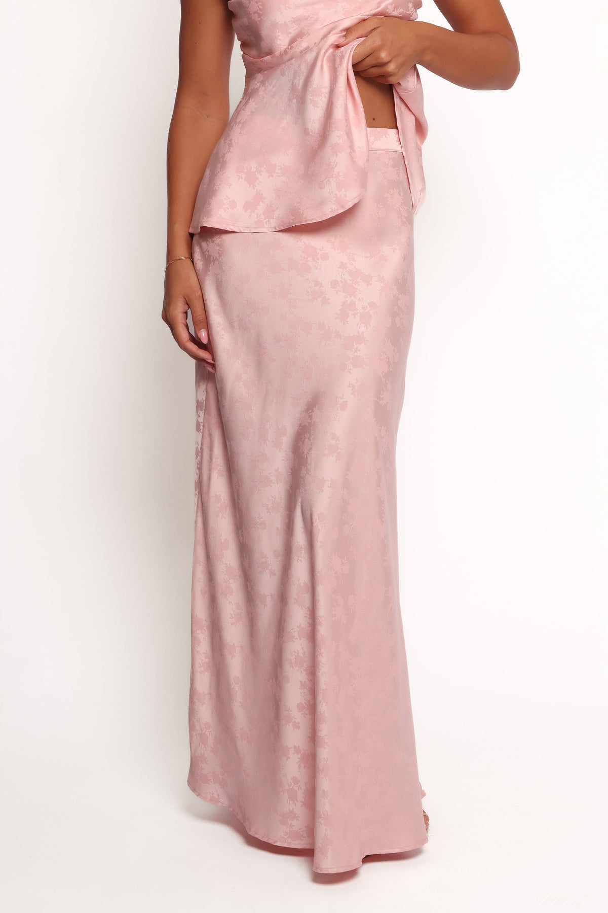Alysa Skirt Set in Blush – view 7 of 9