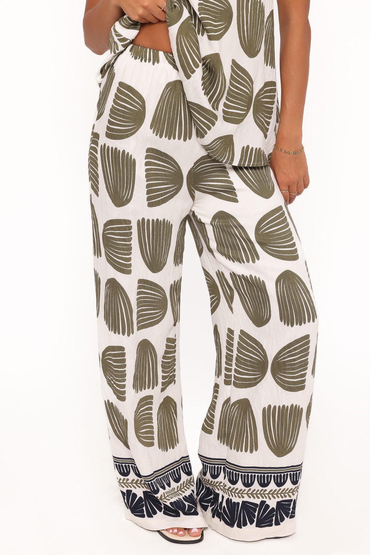 Brianna Pant Set in Green Palm Print – view 5 of 6