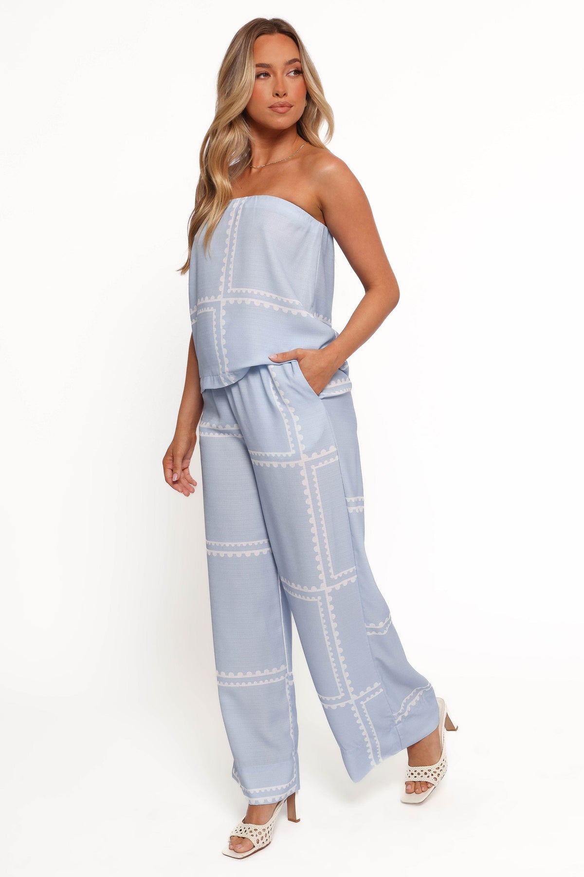 Ezra Pant Set in Light Blue – view 5 of 10