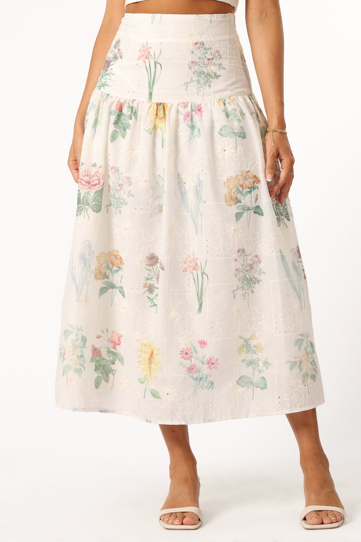 Kara Two Piece Set in White Floral – view 10 of 11