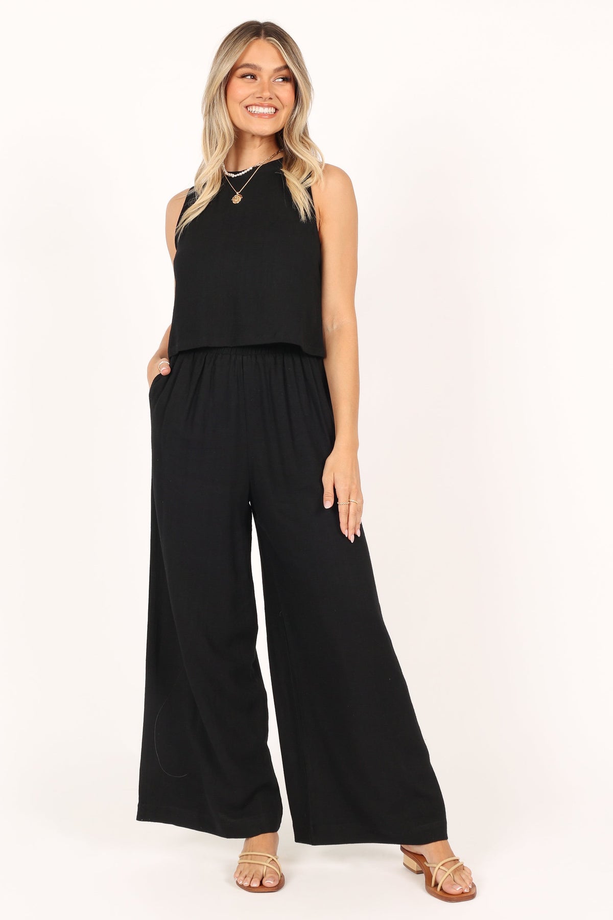 Marnie Set in Black – view 1 of 8