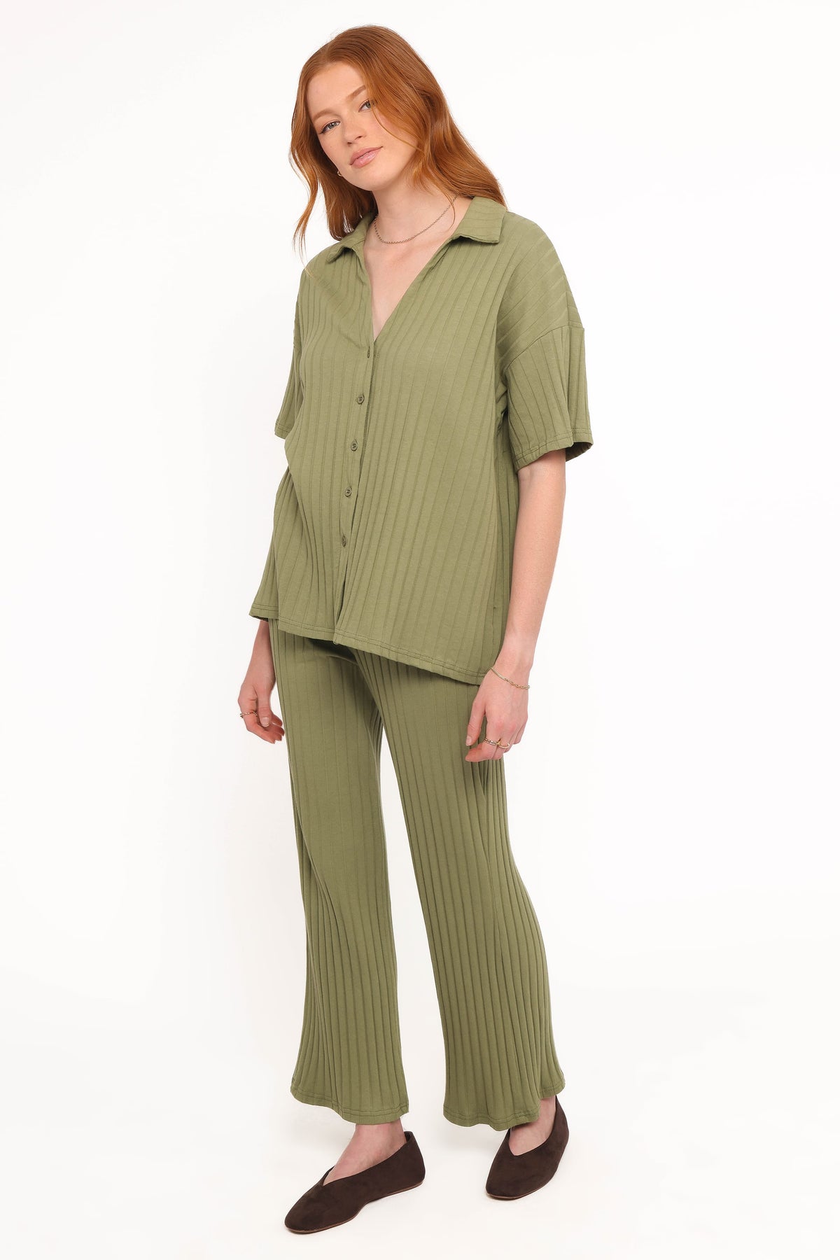 Phillipa Wide Ribbed Shirt Set in Olive – view 1 of 6