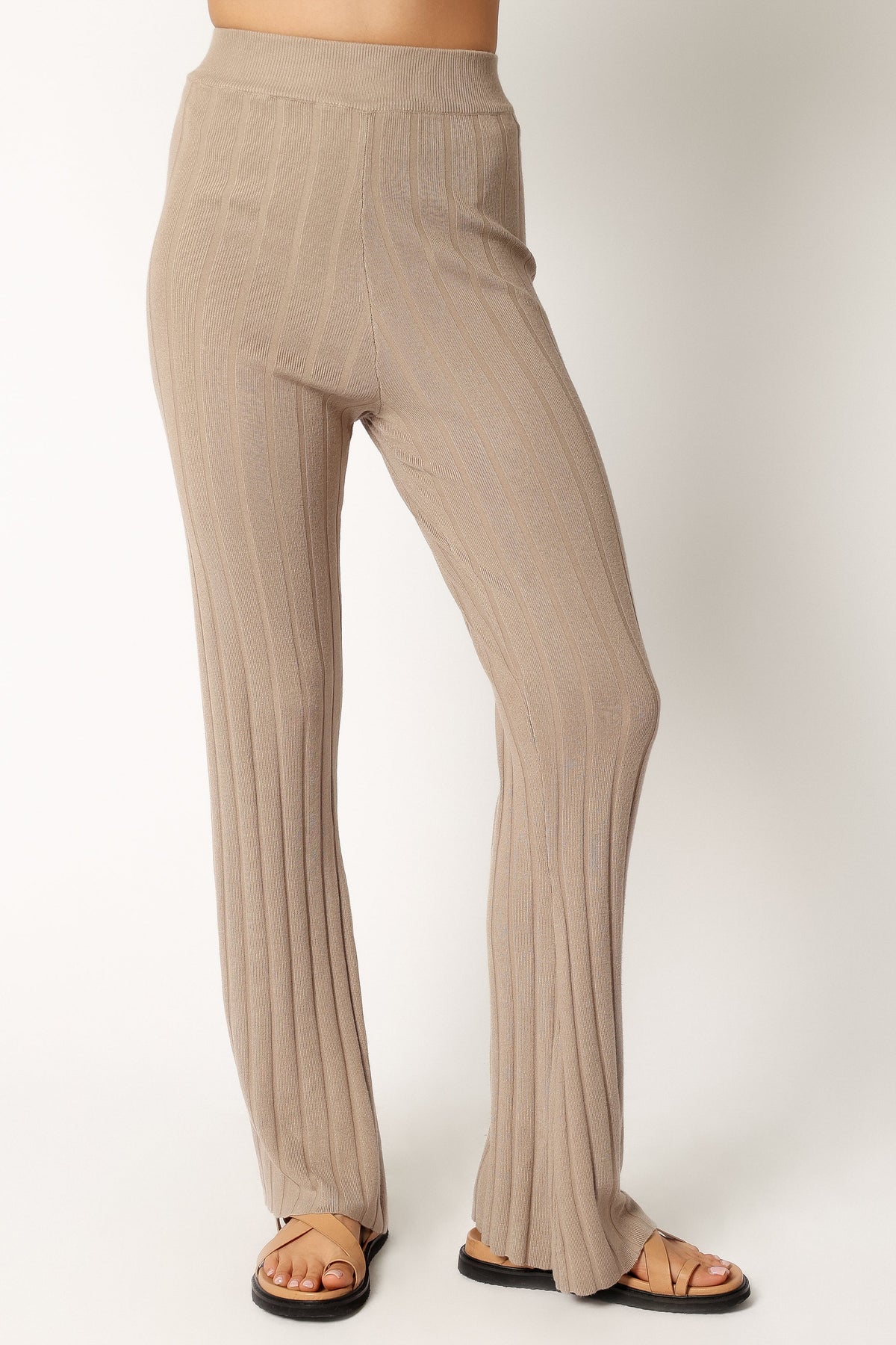 Silvie Knitted Set in Beige – view 9 of 9